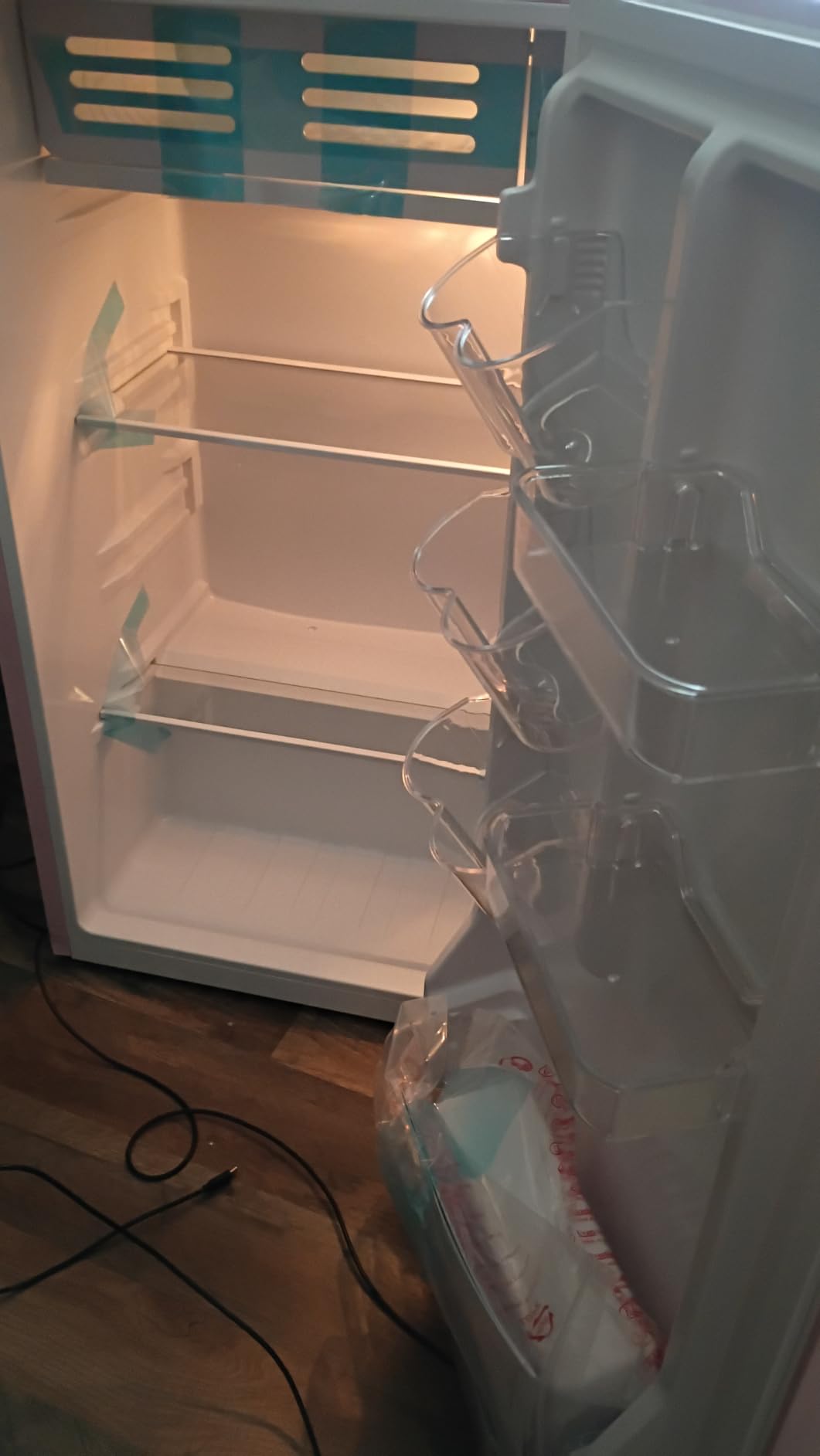 FRIGIDAIRE EFR376-BLACK 3.1 Cu Ft Black Retro Bar Fridge with Side Bottle Opener customer photo 2