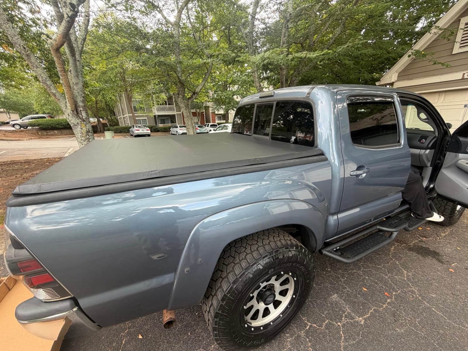oEdRo Soft Tri-Fold Truck Bed Tonneau Cover Fit for 2005-2015 Tacoma 5ft customer photo 2