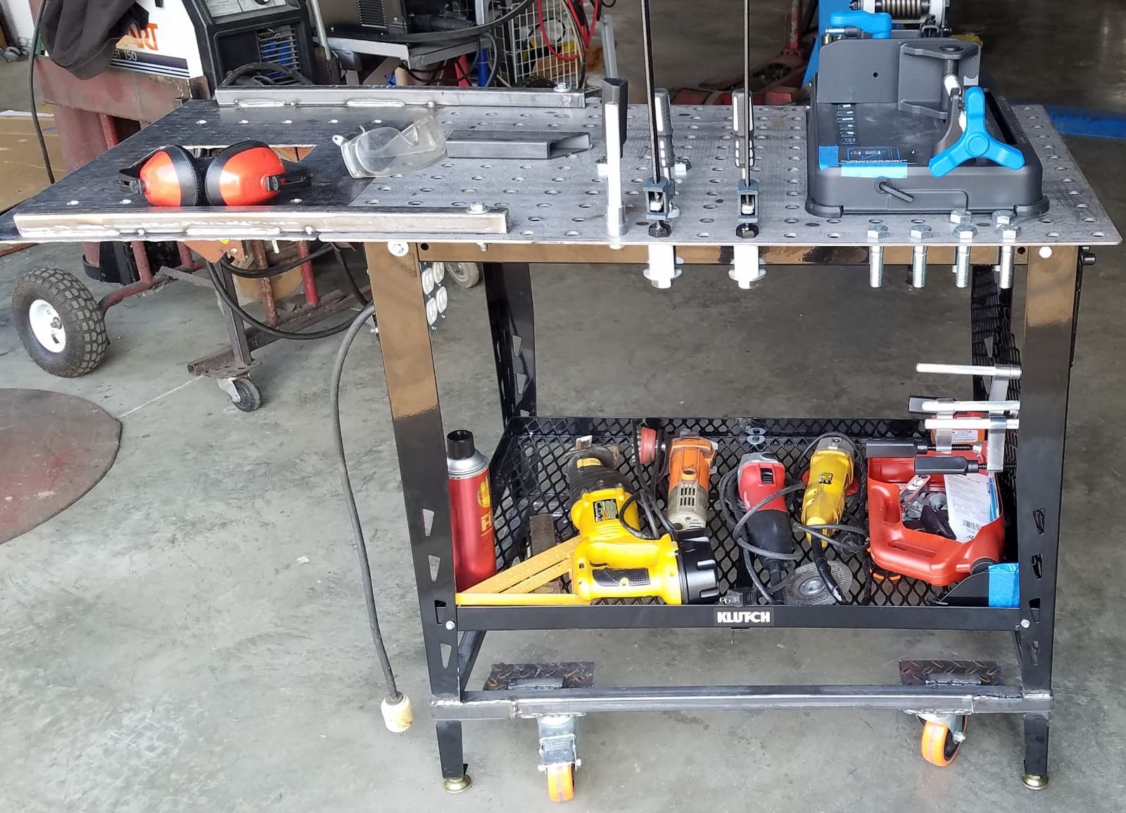 Klutch Steel Welding Table with 24-Piece Fit-Up Tool Kit, 600-Lb. Capacity customer photo 2