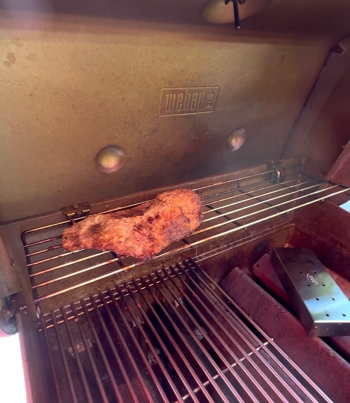Kaluns Universal Stainless Steel Smoker Box, Gas or Charcoal Grill Smoke Box, Works with Wood Chips, add Delicious Smoked Flavor, Hinged Lid,Warp Free Grill Accessories customer photo 2