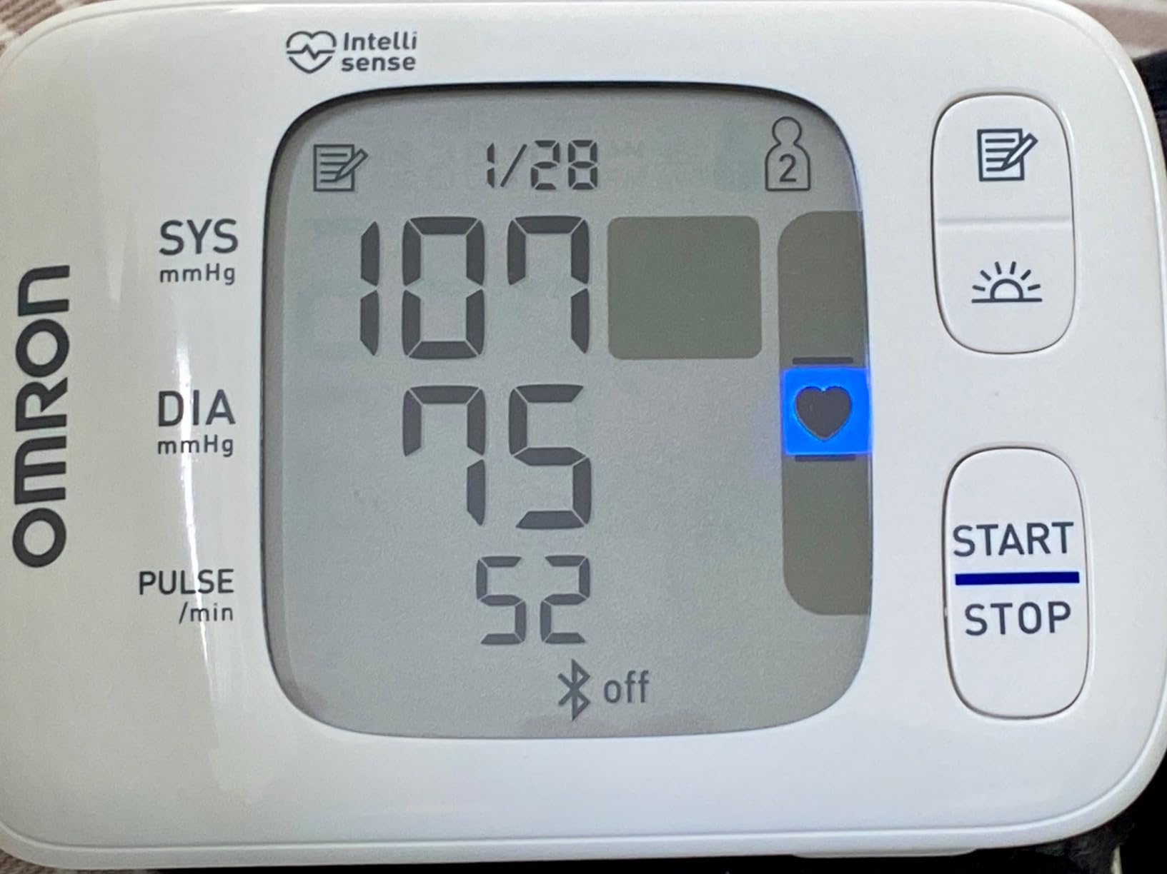OMRON Gold Wireless Wrist Blood Pressure Monitor for Home Use | #1 Doctor & Pharmacist Recommended Brand - Clinically Validated - Connect App customer photo 1