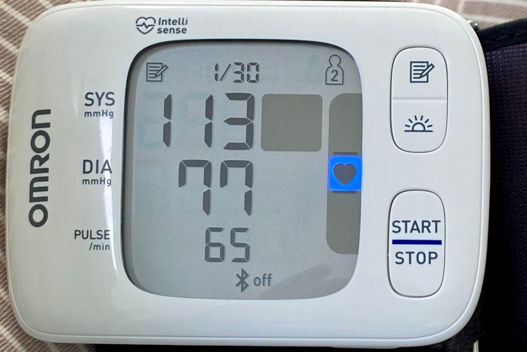 OMRON Gold Wireless Wrist Blood Pressure Monitor for Home Use | #1 Doctor & Pharmacist Recommended Brand - Clinically Validated - Connect App customer photo 2
