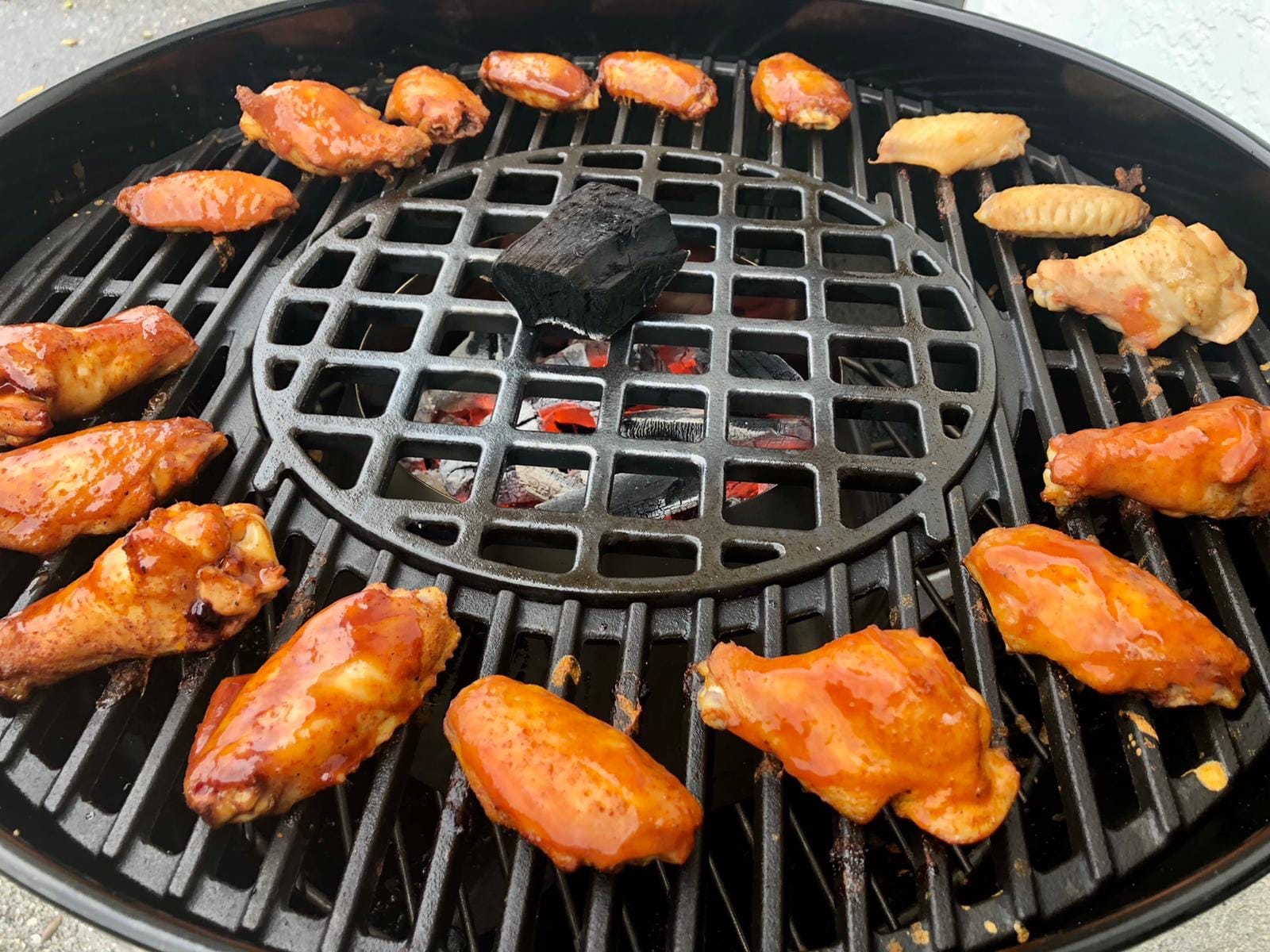 QuliMetal 8835 Grill Grates for Weber Kettle 22