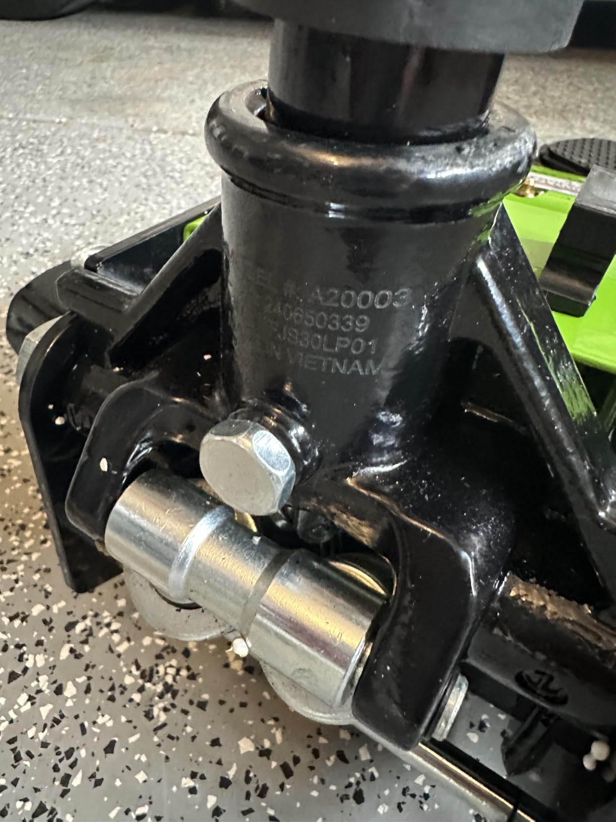 ARCAN 3-Ton Steel Low Profile Floor Jack, Model A20003 customer photo 1
