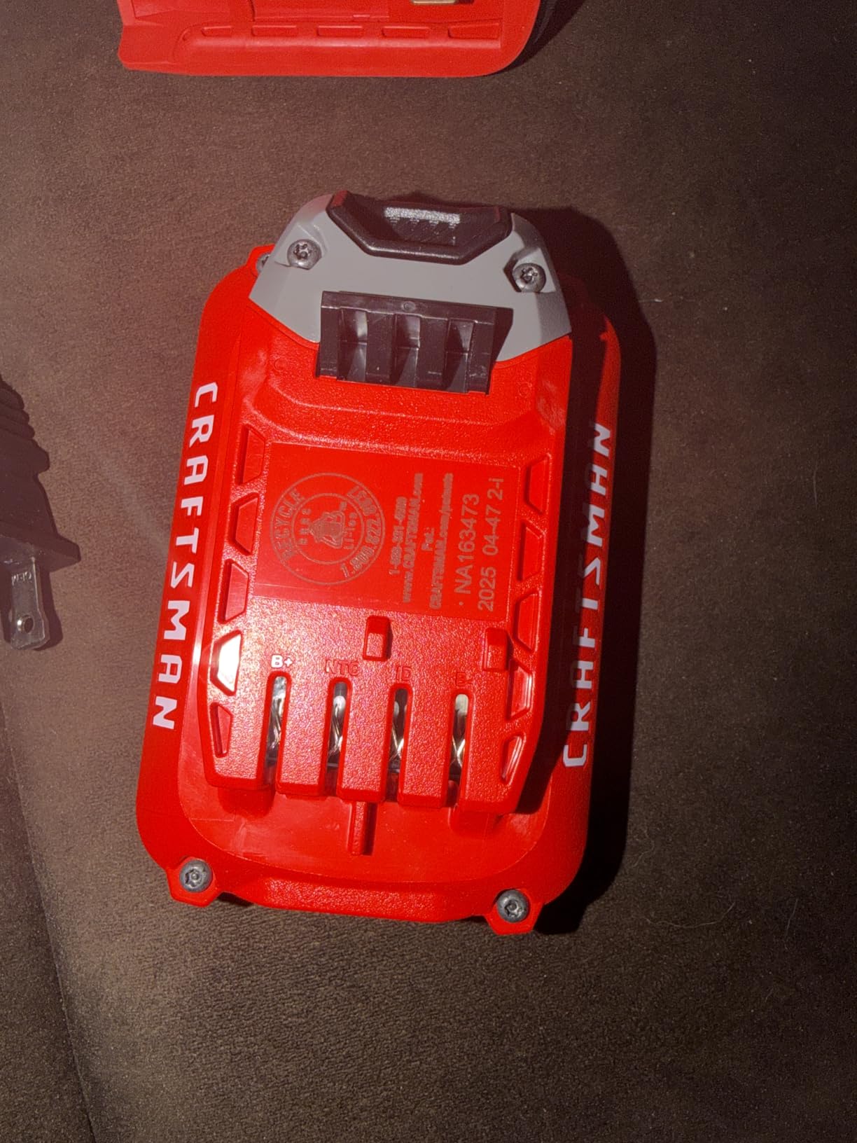 CRAFTSMAN 20V MAX Impact Driver Kit, 1/4 Inch, 2,800 RPM, LED Work light, Battery and Charger Included (CMCF800C1) customer photo 2