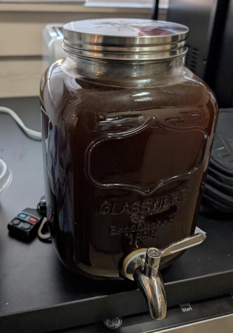 Zulay 1 Gallon/128oz Cold Brew Maker - Thick Glass Cold Brew Pitcher with Stainless Steel Filter, Lid & Spout - Large Cold Brew Coffee Maker - Iced Coffee & Sun Tea Pitcher for Fridge - Silver customer photo 1