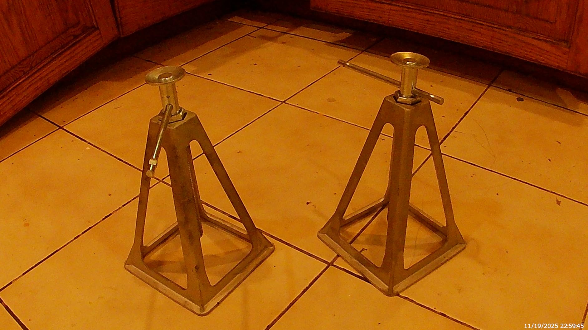 RVGUARD RV Stack Jacks 4 Pack, 6000 Lbs Aluminum Stabilizer Jacks customer photo 2