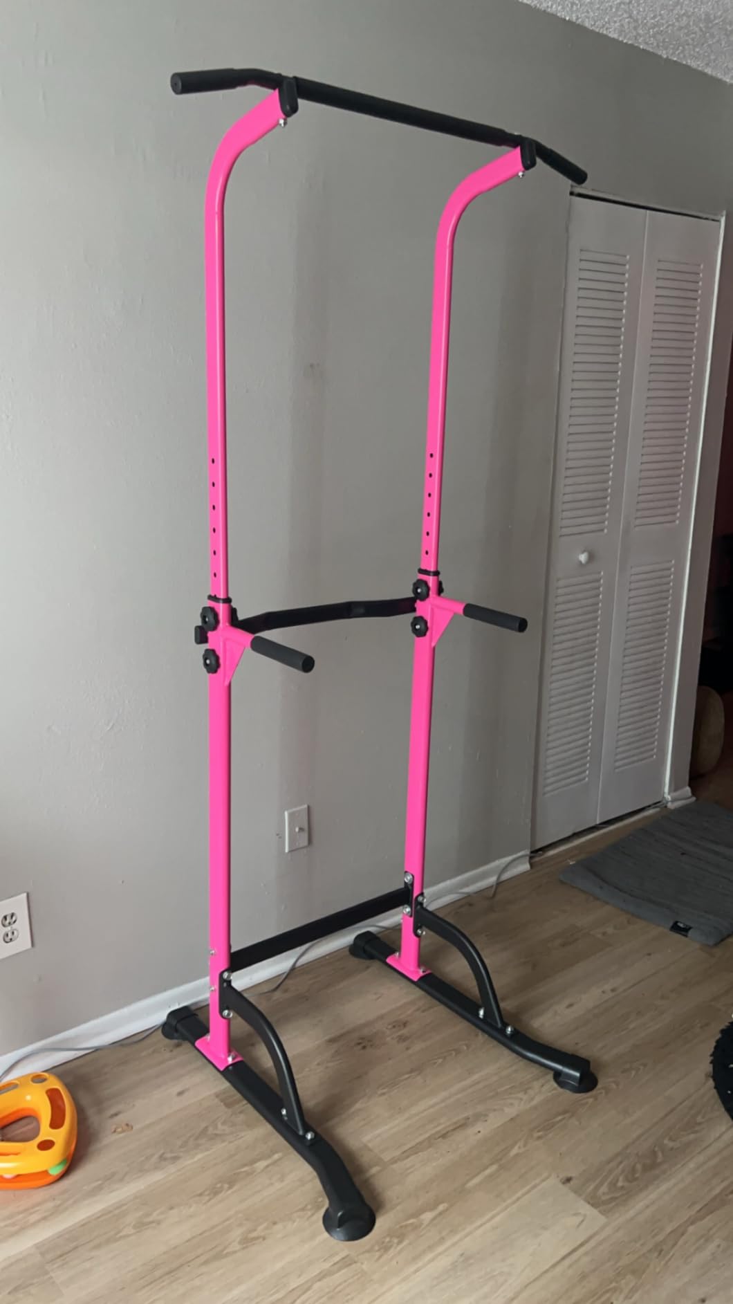 DlandHome Power Tower Pull Up Bar Dip Station,Adjustable Height Dip Stand customer photo 1