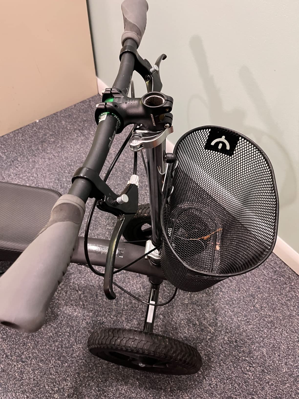 BodyMed All-Terrain Knee Walker, Steerable for Foot Injuries - Heavy-Duty, Adjustable Scooter with Dual Brakes & Metal Basket - Better Alternative to Crutches for Leg Recovery customer photo 1