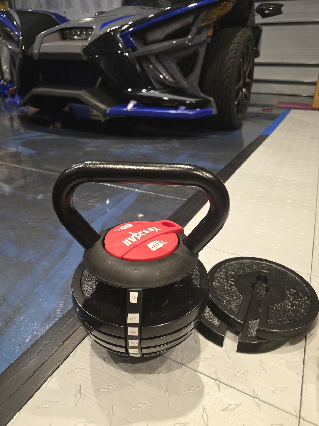 Yes4All Adjustable Kettlebell Set, 20–40 LB Weight Set, Solid Cast Iron Handle with Spacer Disks & Secure Lock, Space-Saving Kettlebell for Home Gym Strength Training, Black customer photo 1