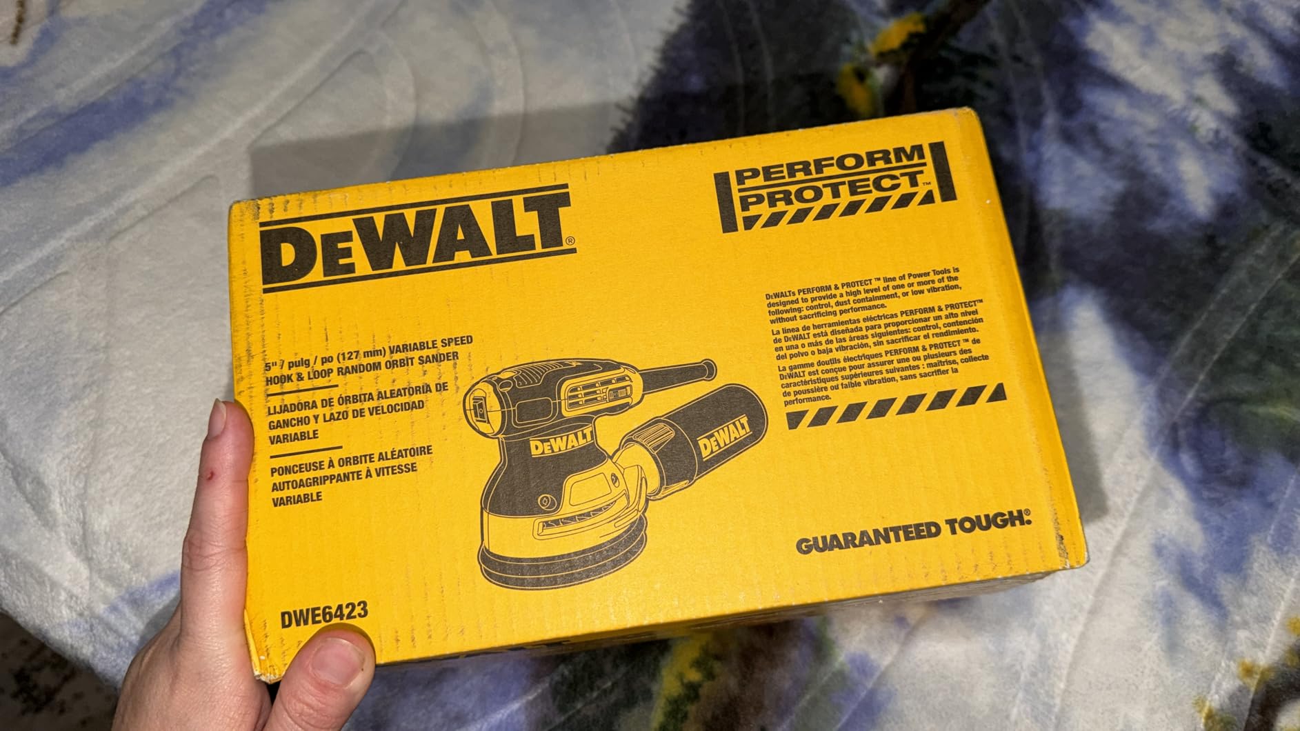 DEWALT Random Orbit Sander, Variable Speed, 5-Inch (DWE6423), Power Source Corded Electric customer photo 2