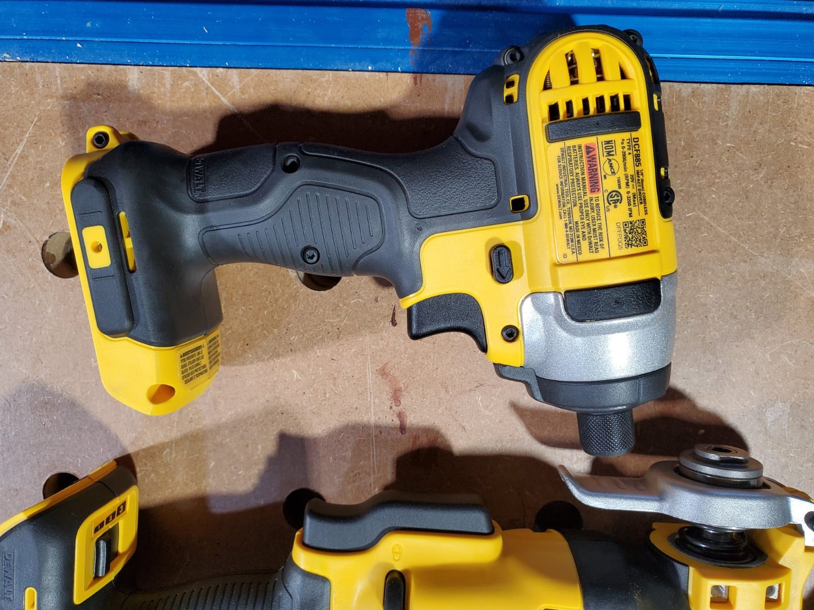 DEWALT Tools 5 Tool Power Tool Combo Kit, Cordless Drill Impact Driver Saw Oscillating Multi-tool Set with 20V MAX Battery and Charger (DCK551D1M1) customer photo 1