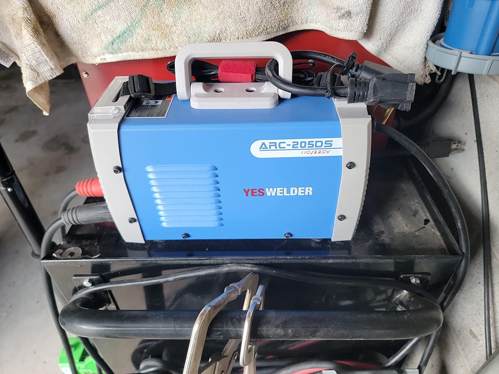 YESWELDER Stick Welder 205Amp Digital Inverter IGBT Welding Machine,110V/220V Dual Voltage Hot Start Portable MMA ARC Welder Machine | Portable Large LED Display Hot Start Arc Force 110V/220V Dual Voltage MMA Welder Machine customer photo 1