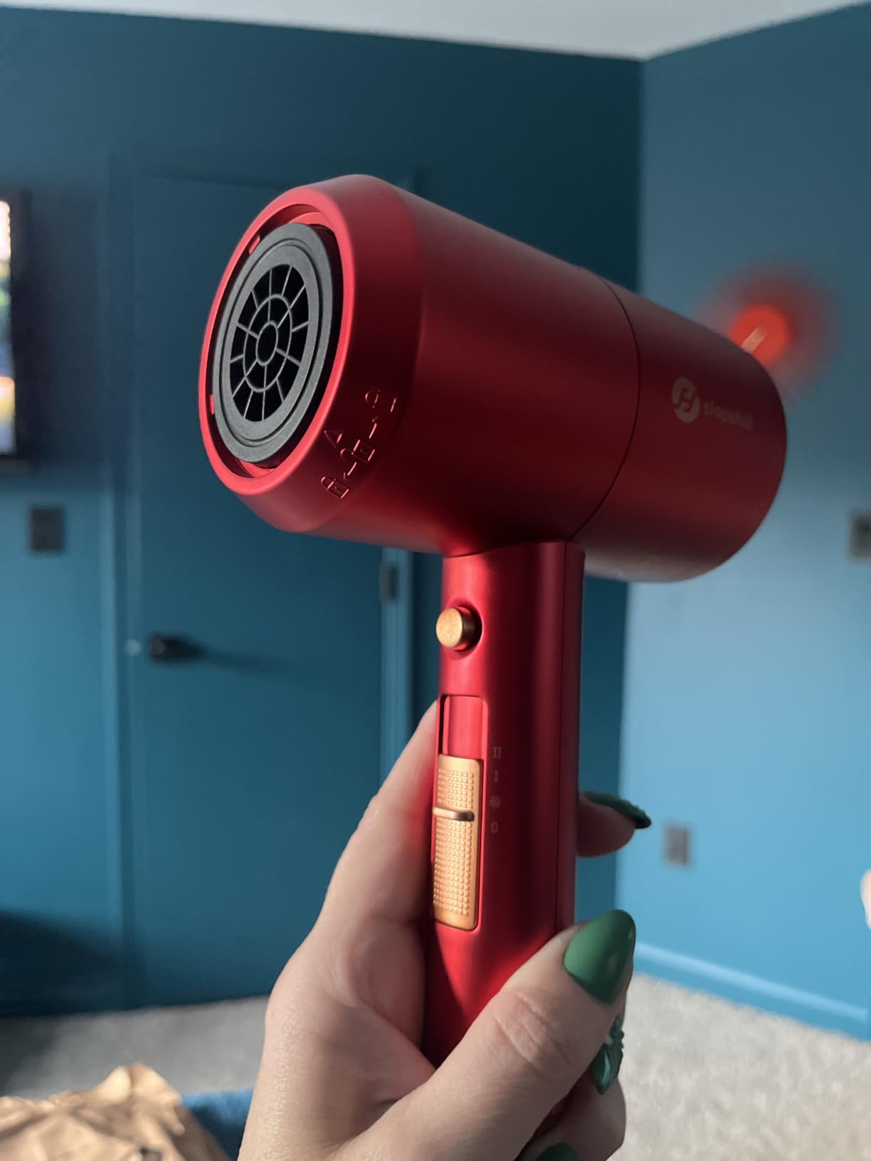 slopehill Professional Ionic Hair Dryer, Powerful 1800W Fast Drying Low Noise Blow Dryer with 2 Concentrator Nozzle 1 Diffuser Attachments for Home Salon Travel customer photo 2