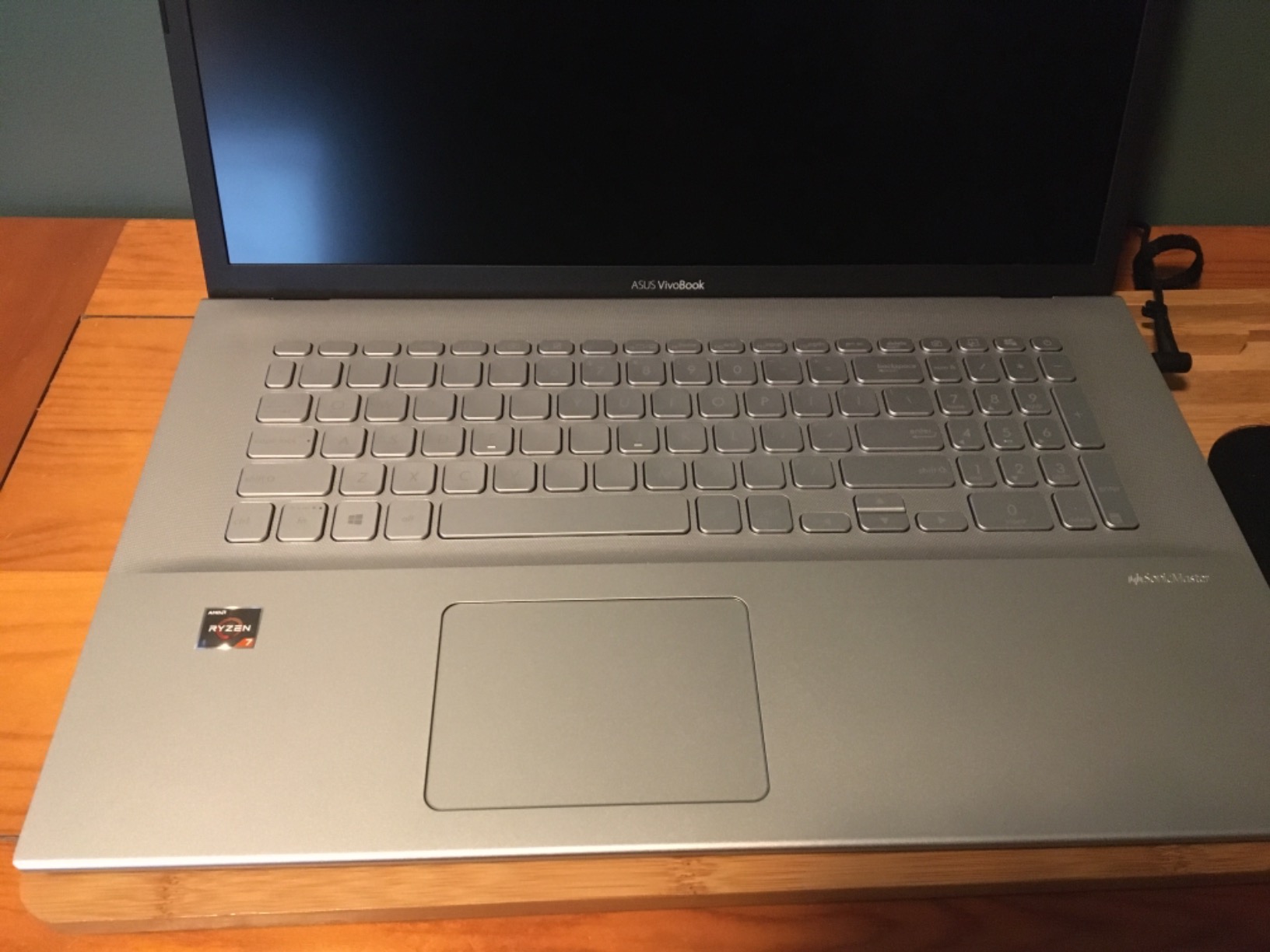 ASUS VivoBook 17 17.3