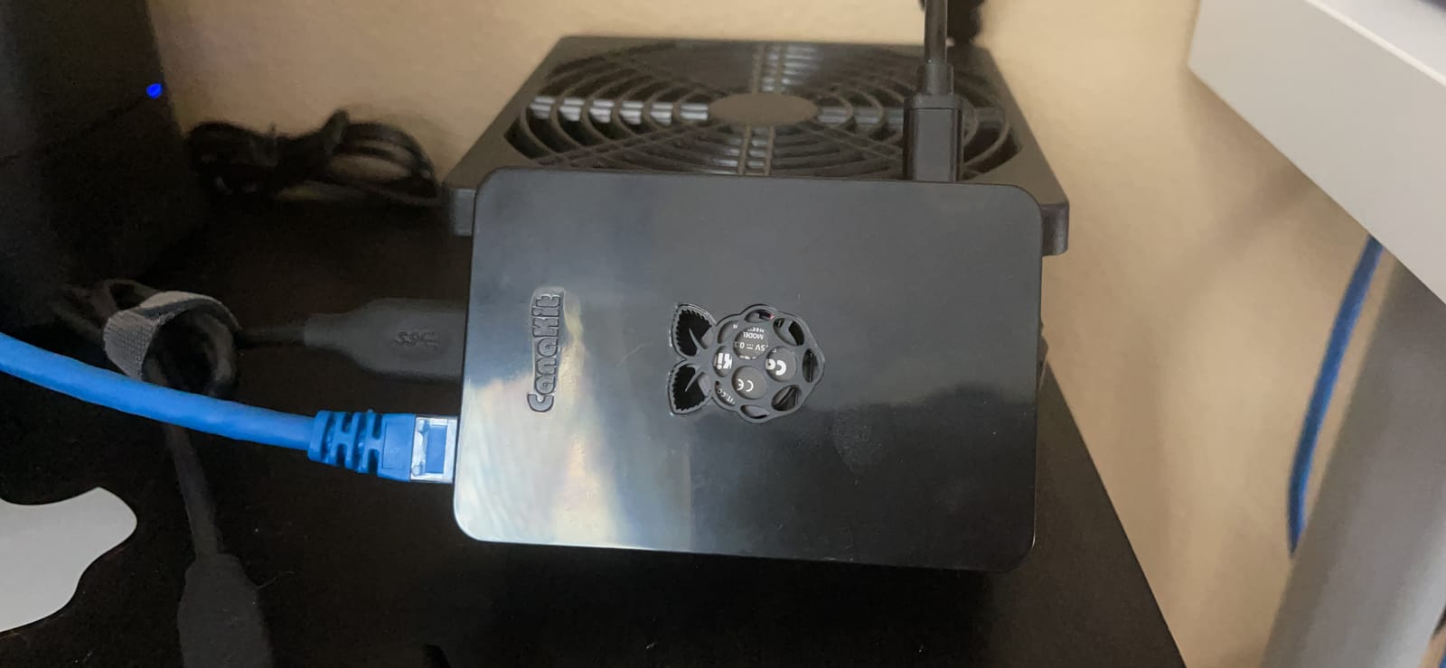 CanaKit Raspberry Pi 4 8GB Starter Kit - 8GB RAM customer photo 2