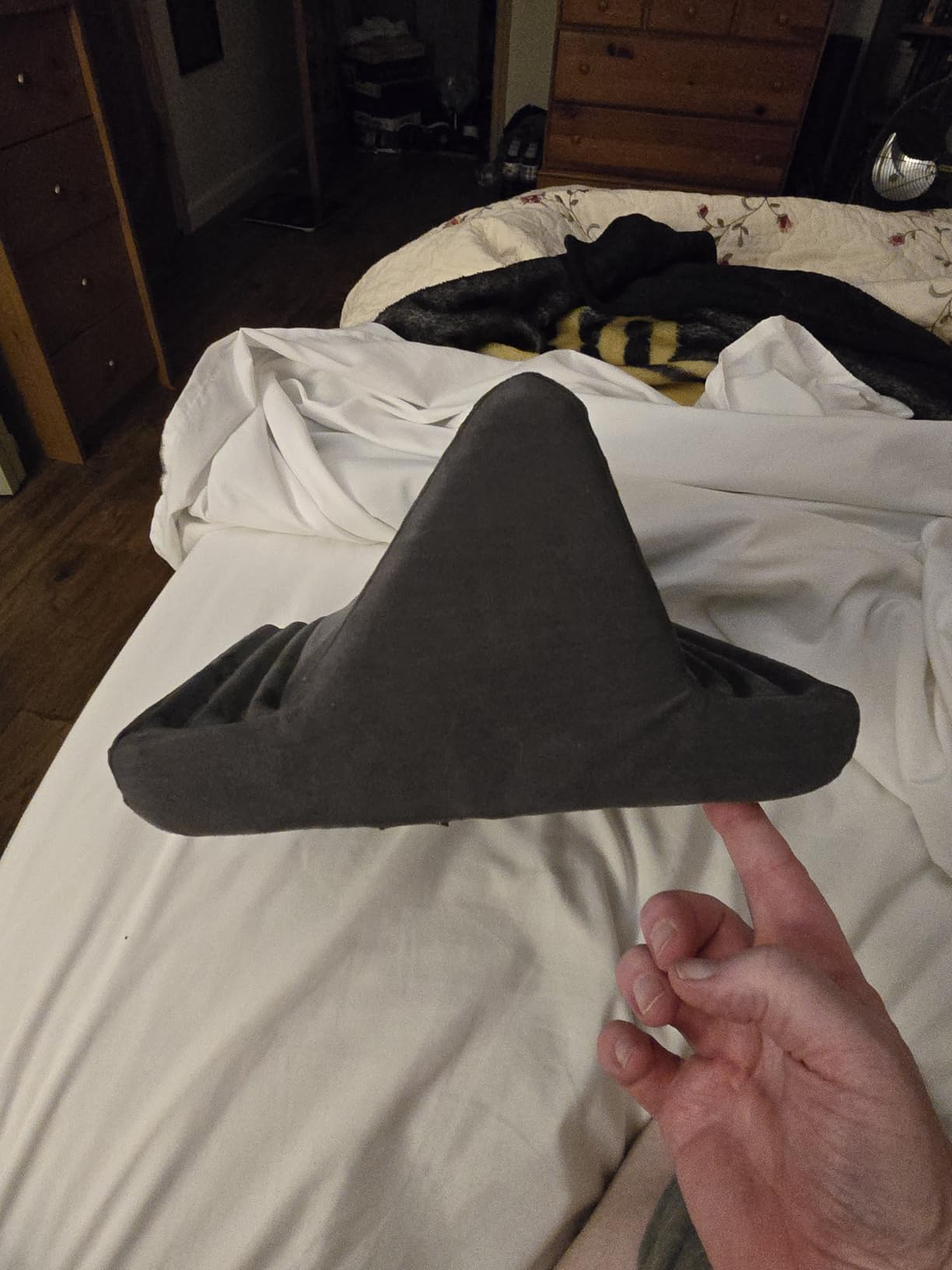Lamicall Tablet Pillow Stand iPad Bed Soft Holder for Lap, 6 Viewing Angles customer photo 1