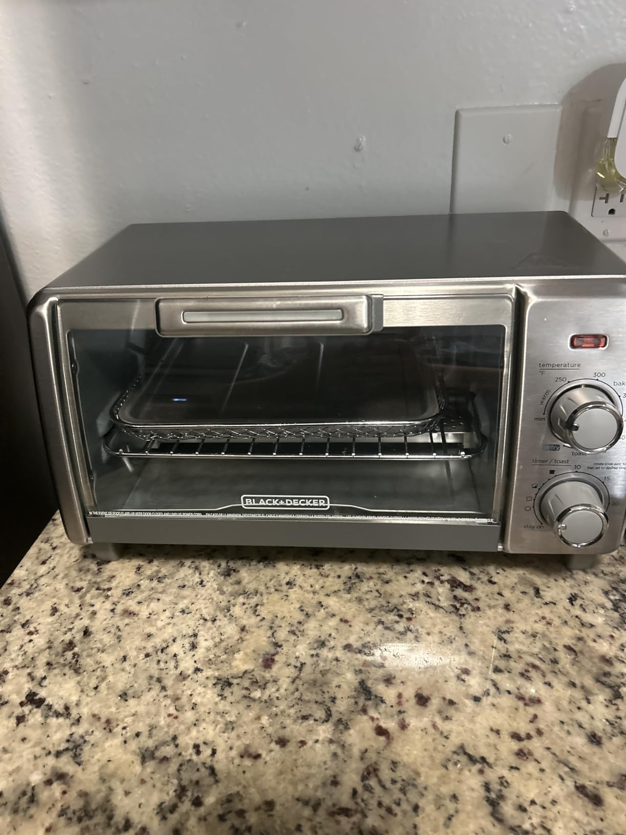 Hamilton Beach 4 Slice Countertop Air Fryer Toaster Oven Combo | Air Fry, Bake, Broil, Toast | 30 Minute Timer | Automatic Shut Off | 200 to 450F Adjustable Temp | Stainless Steel | 31403J customer photo 1