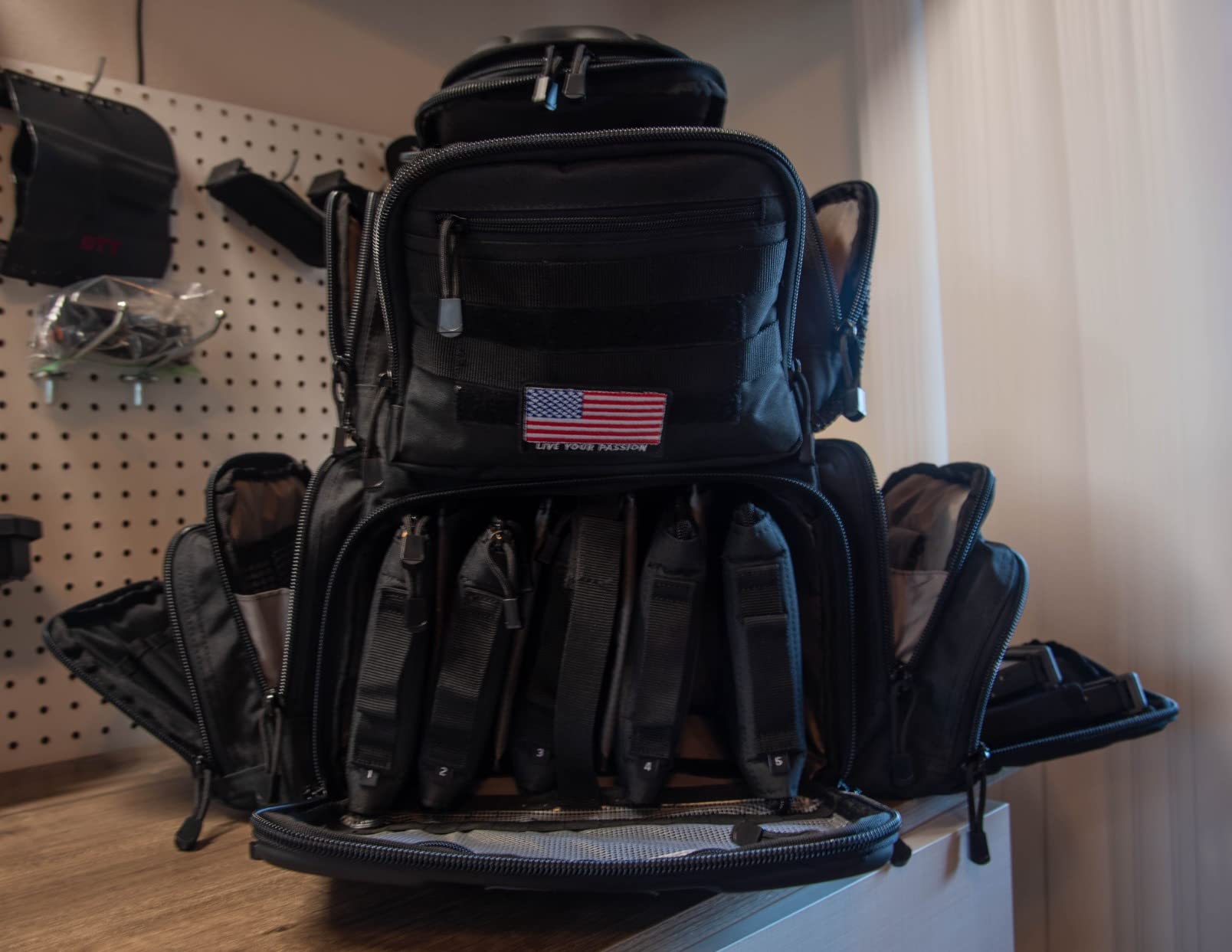 TIDEWE Tactical Range Backpack for Handguns, Gun Range Bag, Black customer photo 1