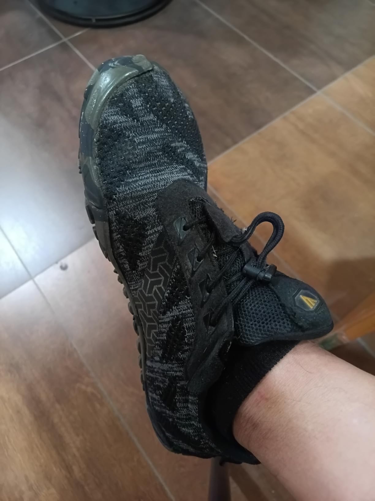 WHITIN Men's Minimalist Trail Running Shoes for Optimal Barefoot Feel W20 customer photo 1