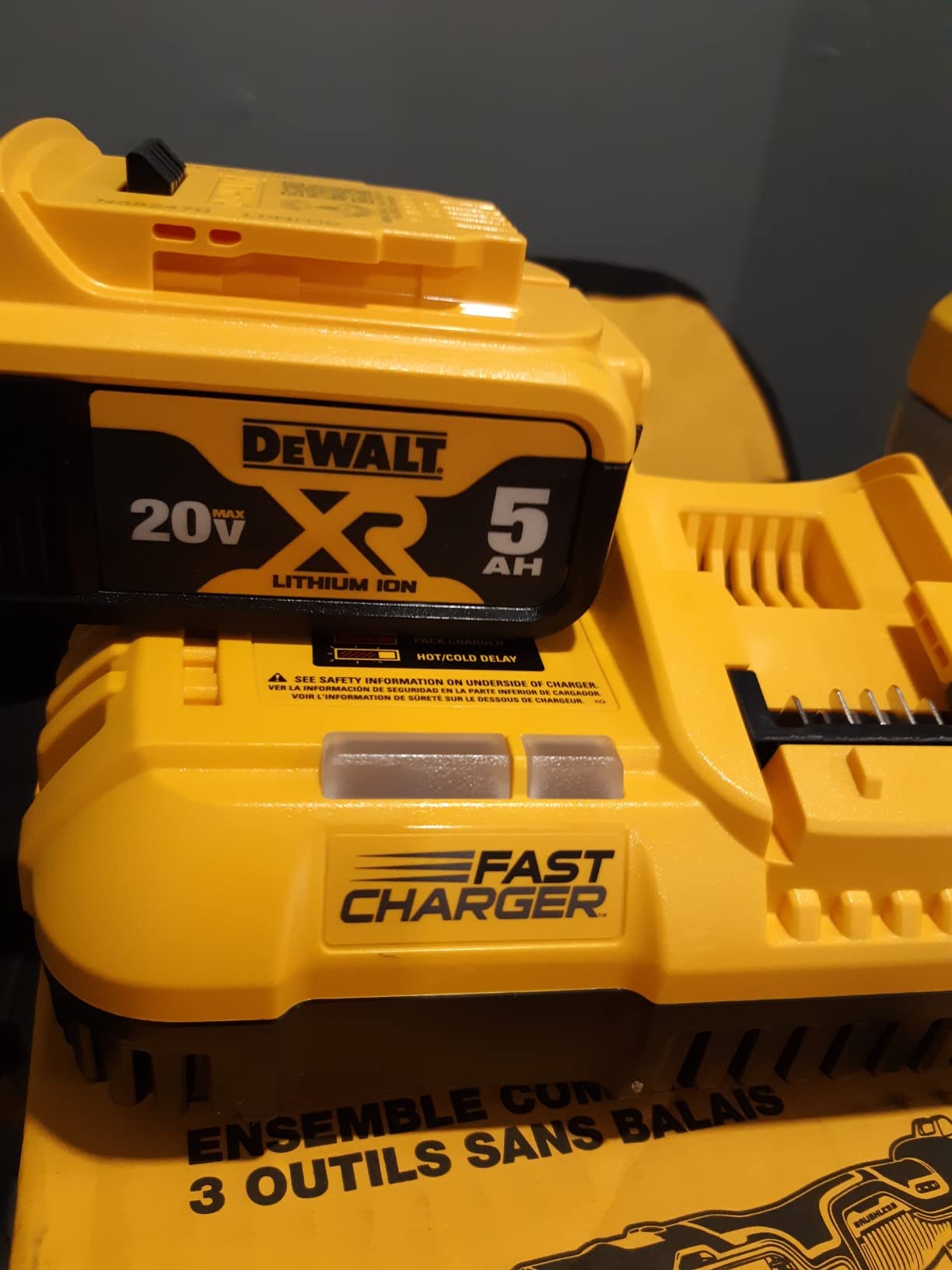 DEWALT 20V MAX Power Tool Combo Kit, Cordless Woodworking 3-Tool Set with 5ah Battery and Charger (DCK300P1) customer photo 2