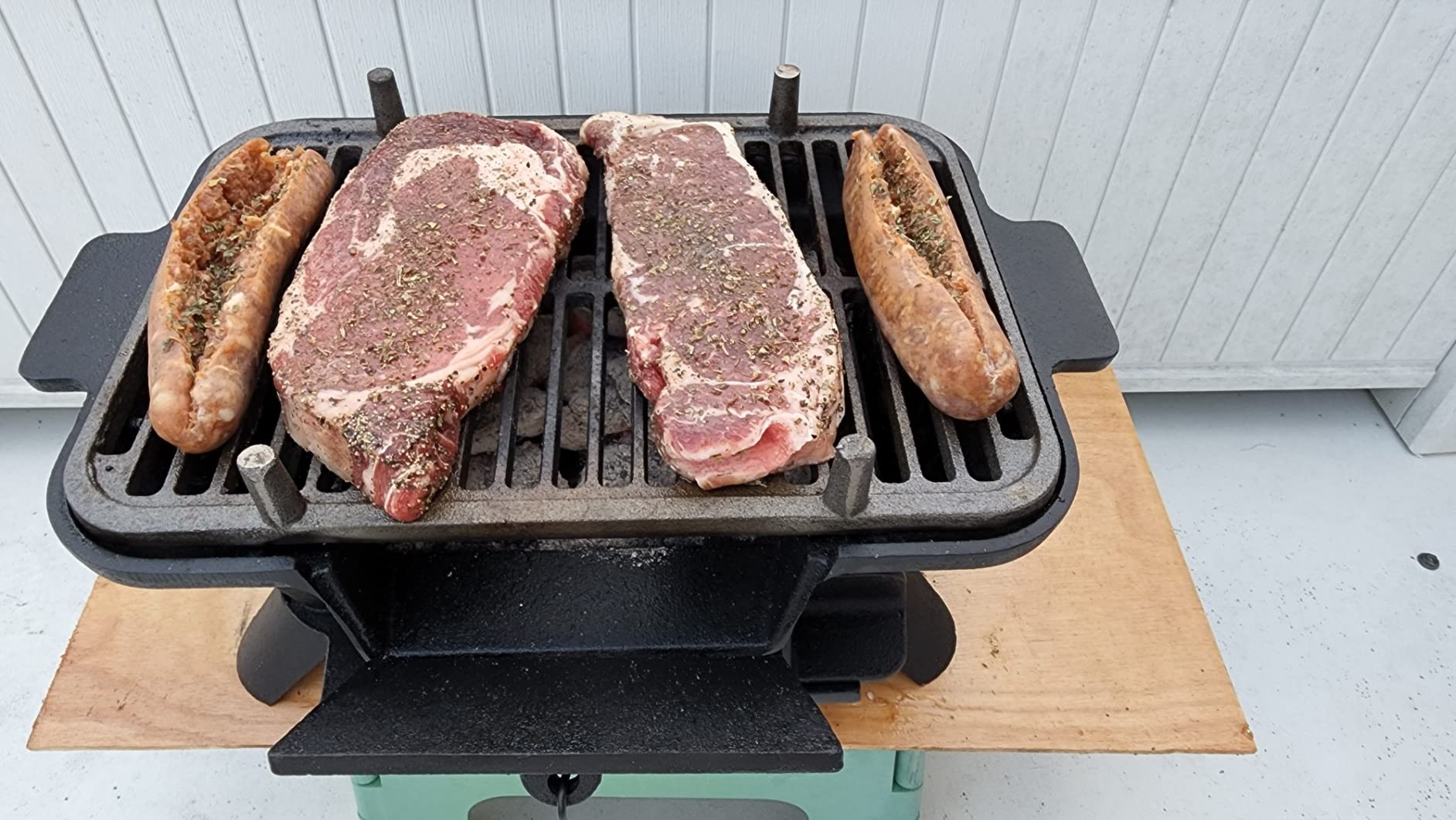 Giantex Portable Hibachi Grill Outdoor, Small Cast Iron BBQ Charcoal Grill customer photo 2