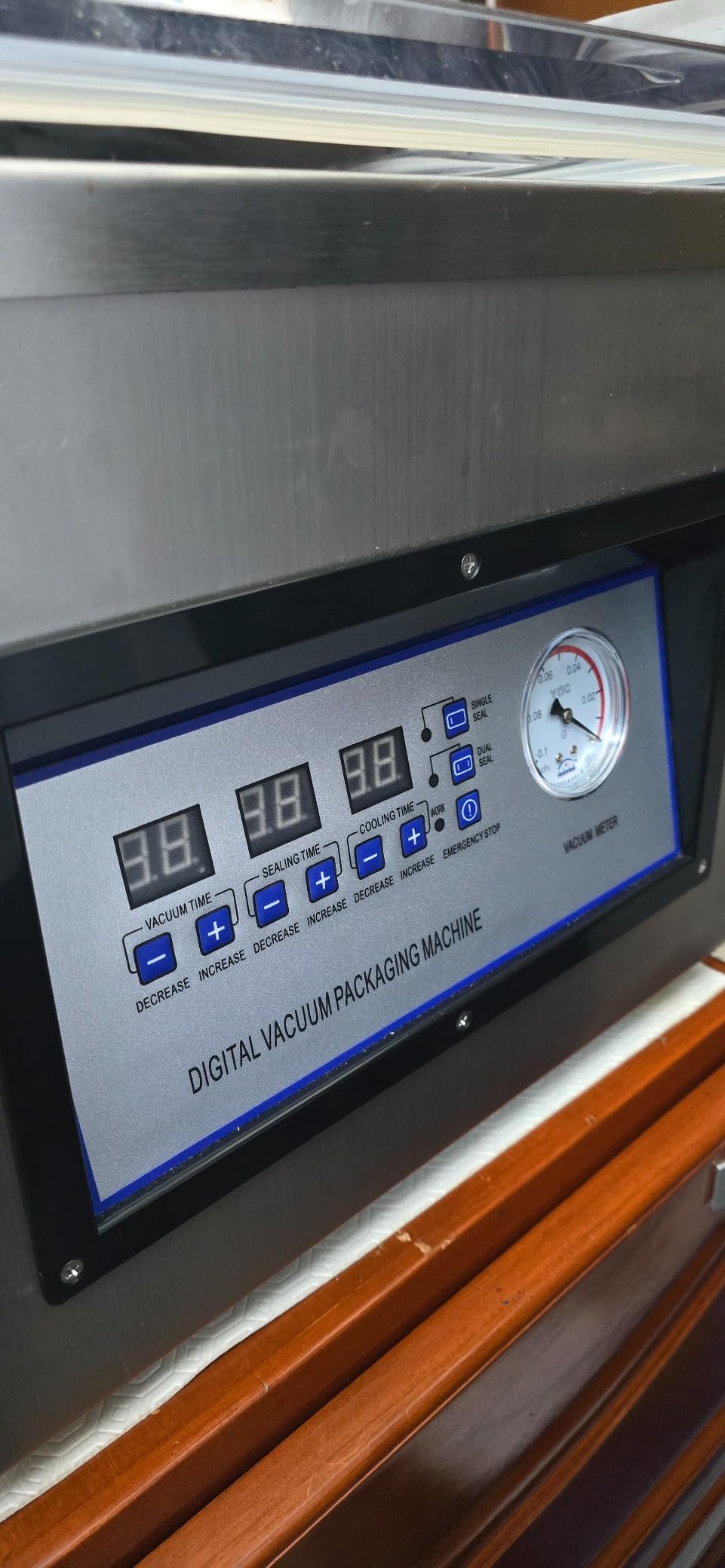 VEVOR Chamber Vacuum Sealer 320W Sealing Power 12.6 Inch Sealing Length customer photo 2