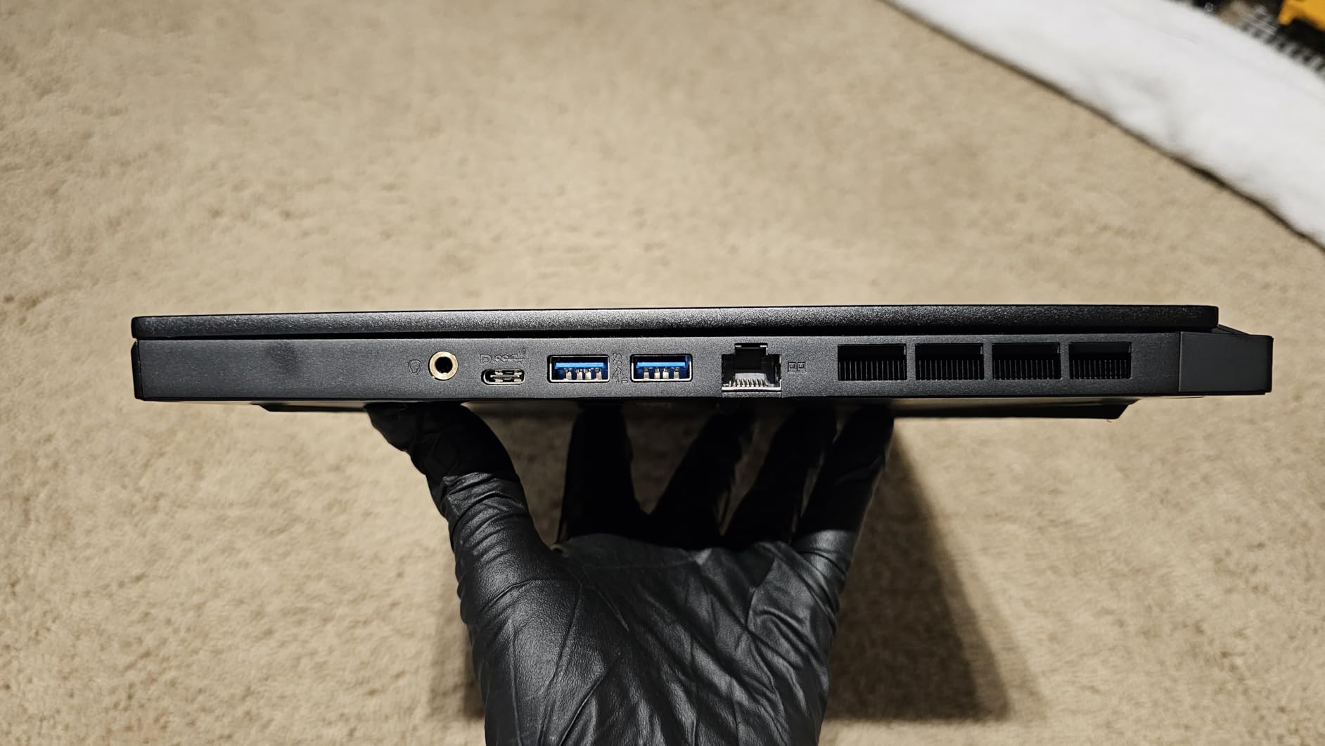 msi Creator 15 Professional Laptop: 15.6