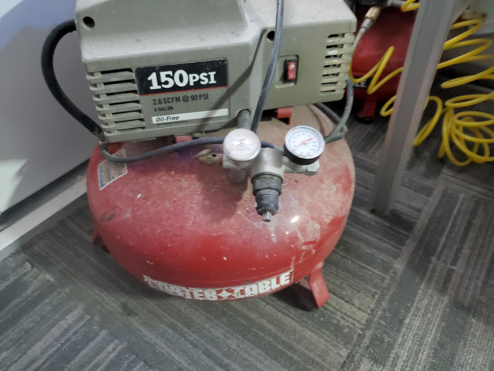 PORTER-CABLE Portable Pancake Air Compressor, 6 Gallon, 150 Max PSI customer photo 2