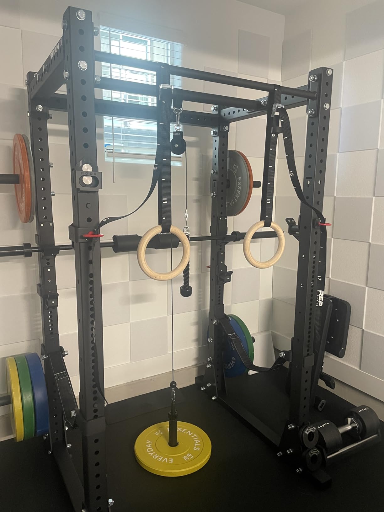 Titan Fitness X-3 Series Flat Foot Power Rack, 1,650 LB Rackable Capacity, Skinny & Fat Pull-Up Bars customer photo 1