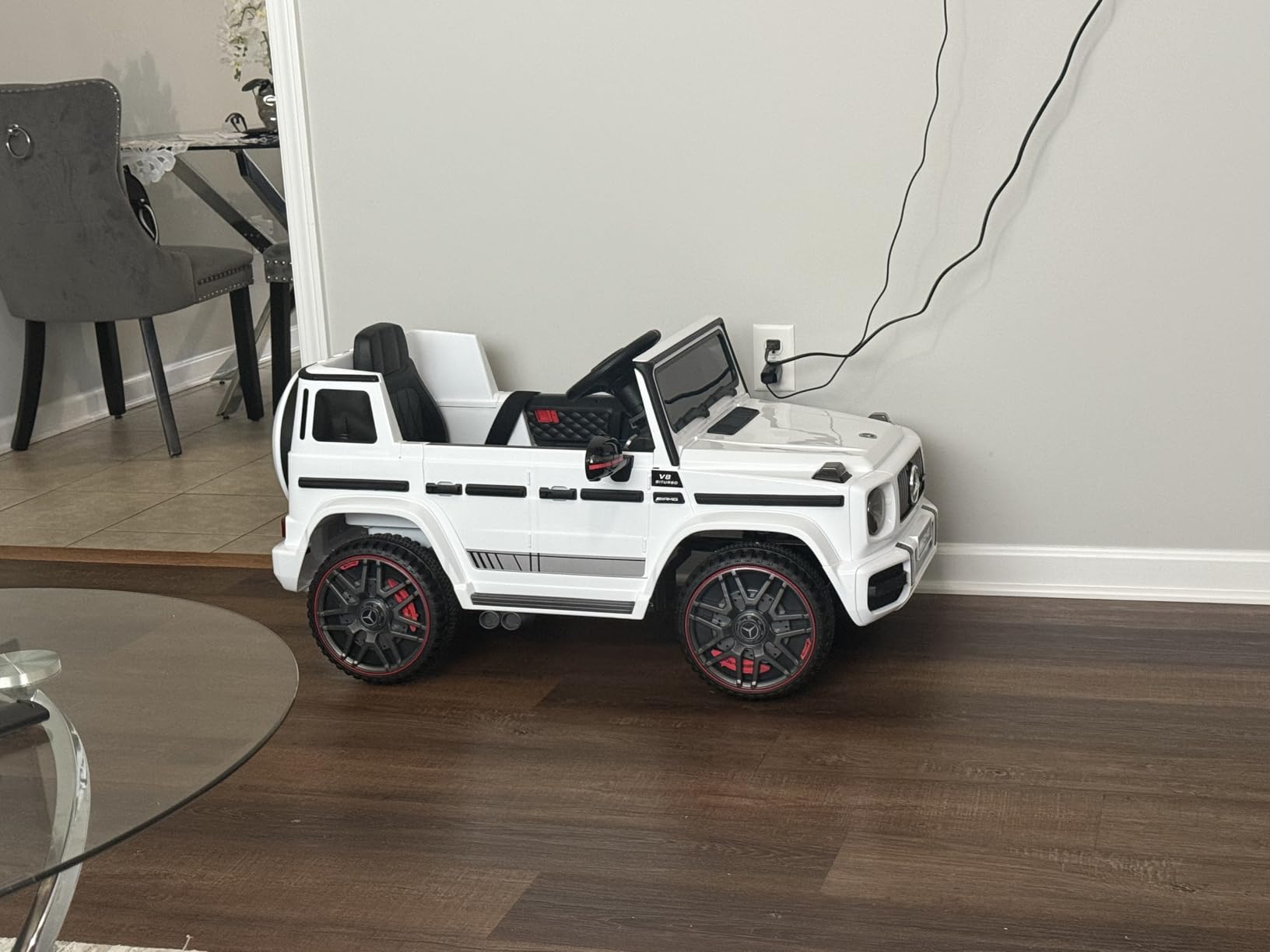 ANPABO 12V 7AH Licensed Mercedes-Benz G63 Electric Car for Kids, White customer photo 1
