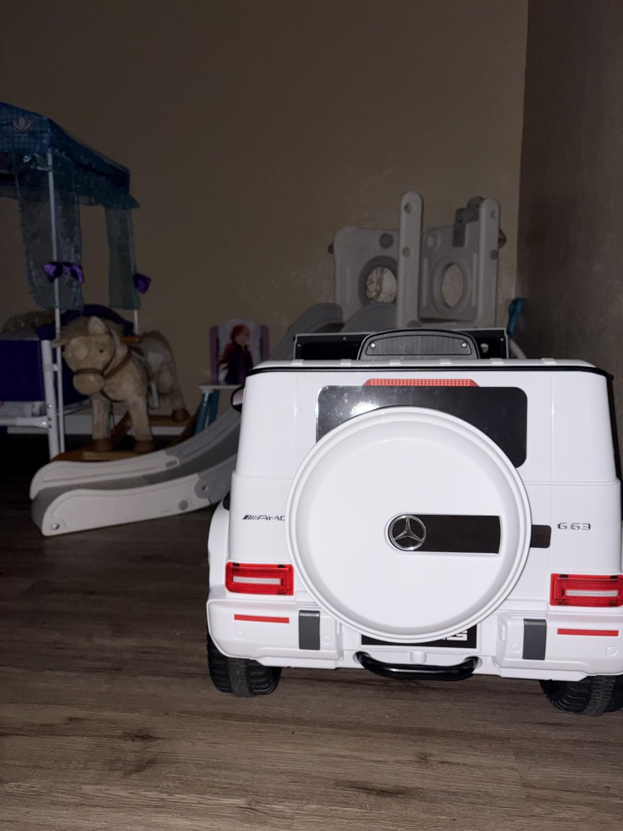 ANPABO 12V 7AH Licensed Mercedes-Benz G63 Electric Car for Kids, White customer photo 2