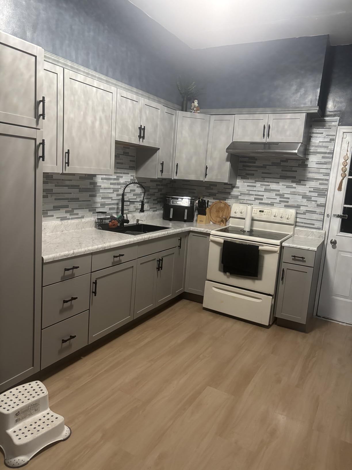 COMFEE' 30 Inch Under Cabinet Range Hood, Ducted/Ductless Convertible customer photo 2