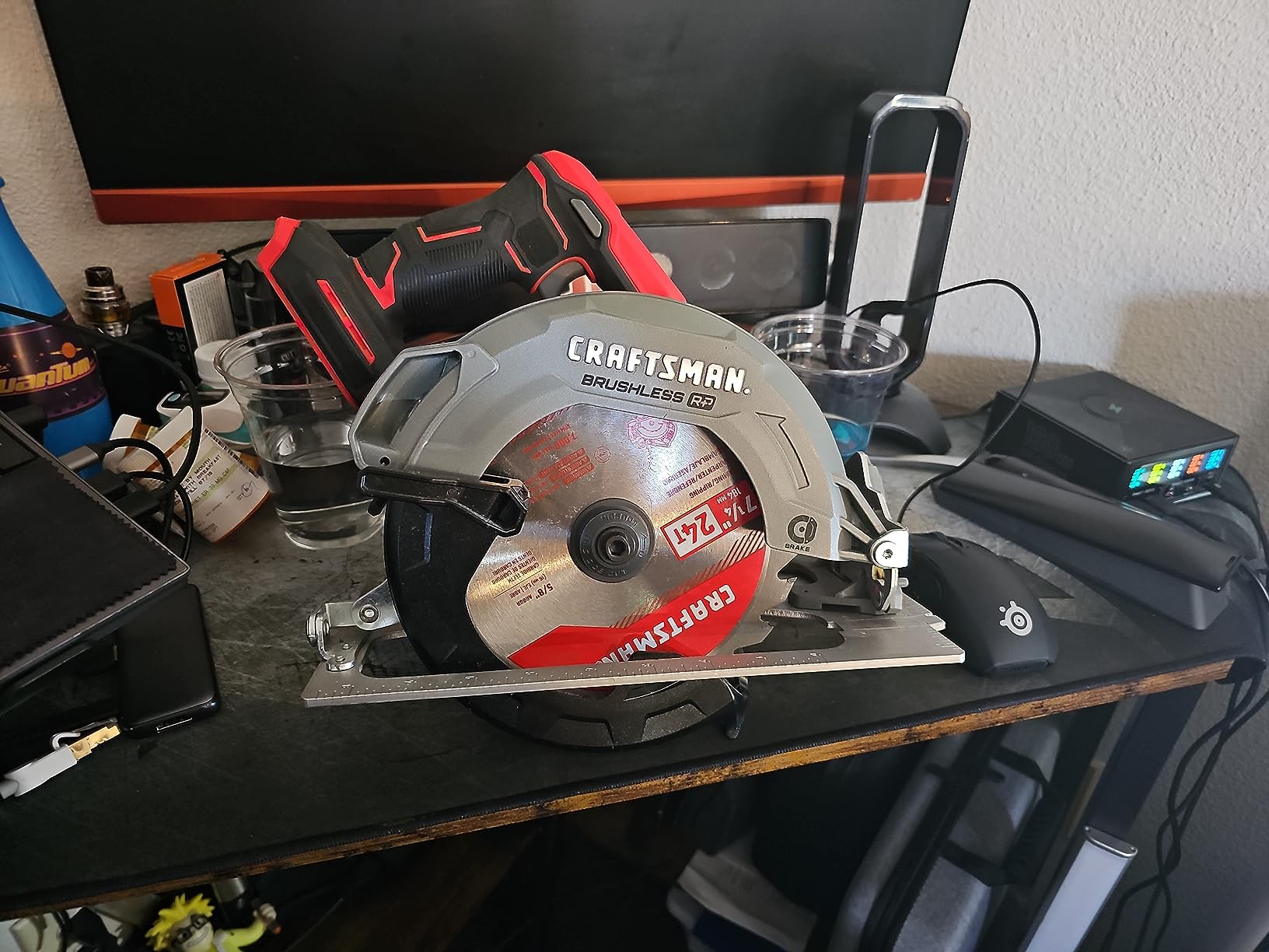 CRAFTSMAN V20 RP Cordless Circular Saw, 7-1/4 inch, Bare Tool Only (CMCS551B) customer photo 2