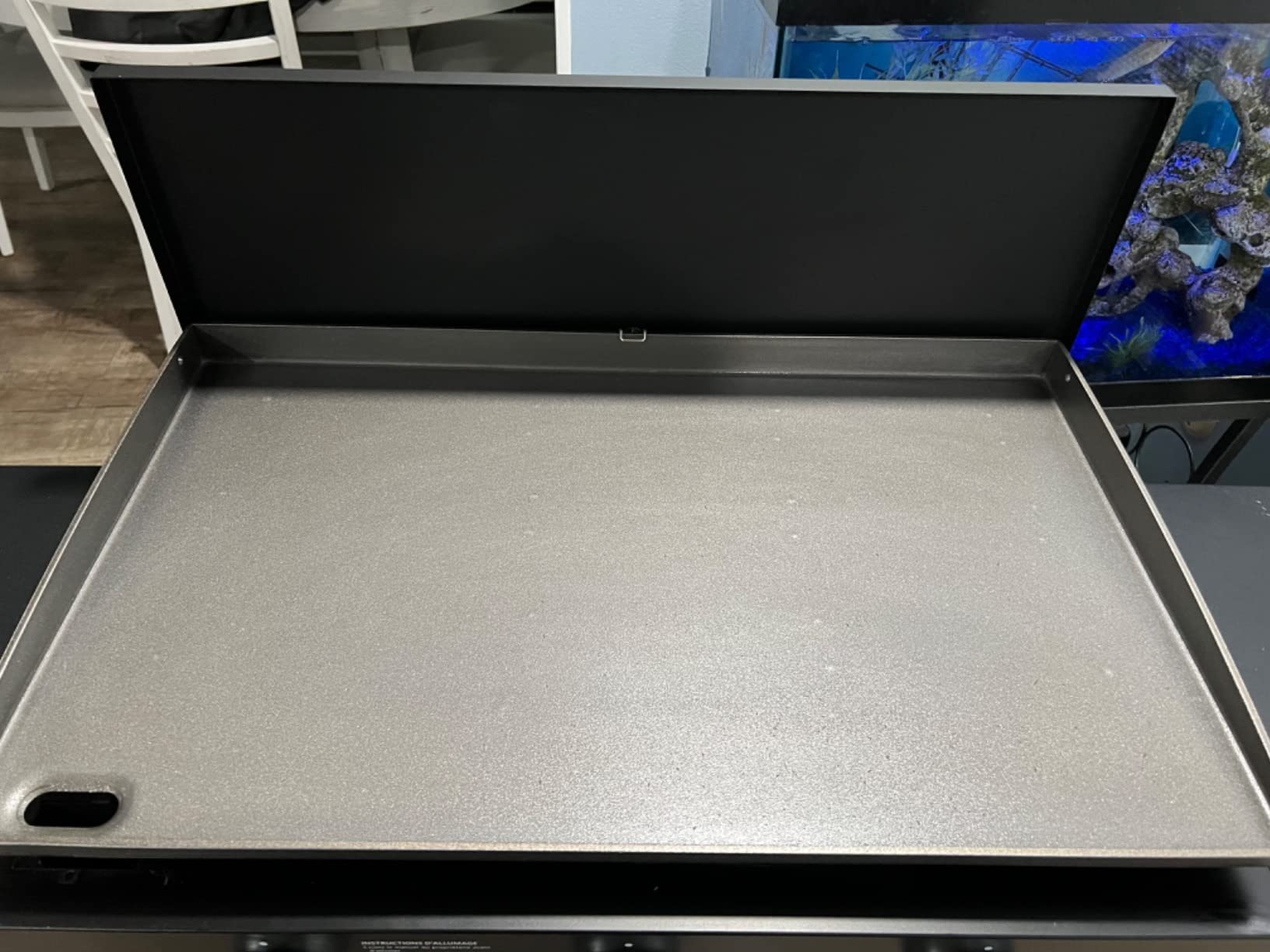 Griller's Choice Gas Griddle with Hinged Hood, Wind Guards, Front Grease Management, 4 Shelves, Propane Griddle for Flattop Grills Outdoor Cooking | Integrated Wind Guards, Front Grease Management, 4 Shelves, Flattop Grills Outdoor Cooking customer photo 1
