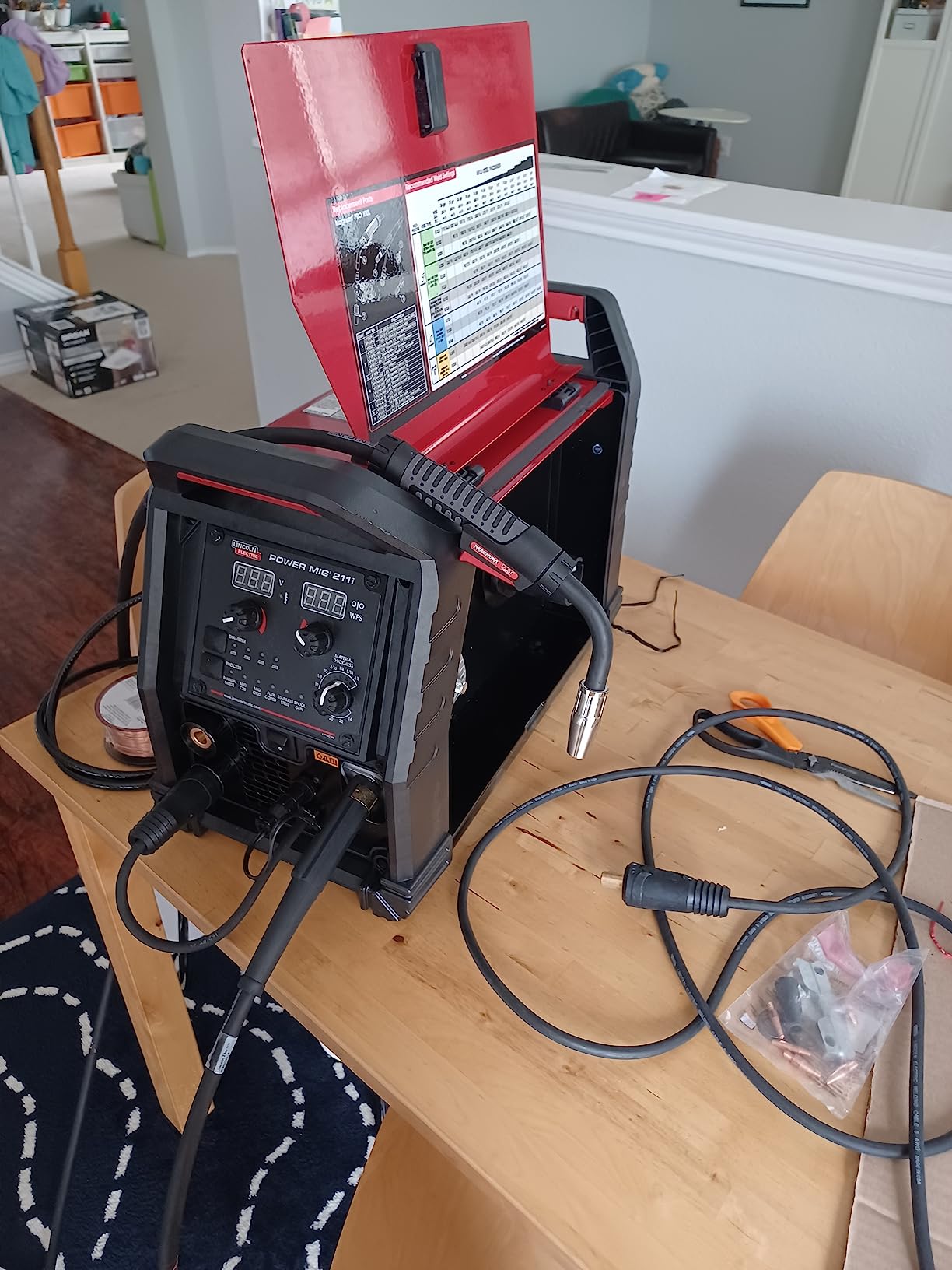 Lincoln Electric Power MIG 211i MIG Welder – Dual-Voltage 120/230 V, 20-211 A Output, Flux-Cored Ready, Portable 41 lb Machine, Model K6080-1 customer photo 1
