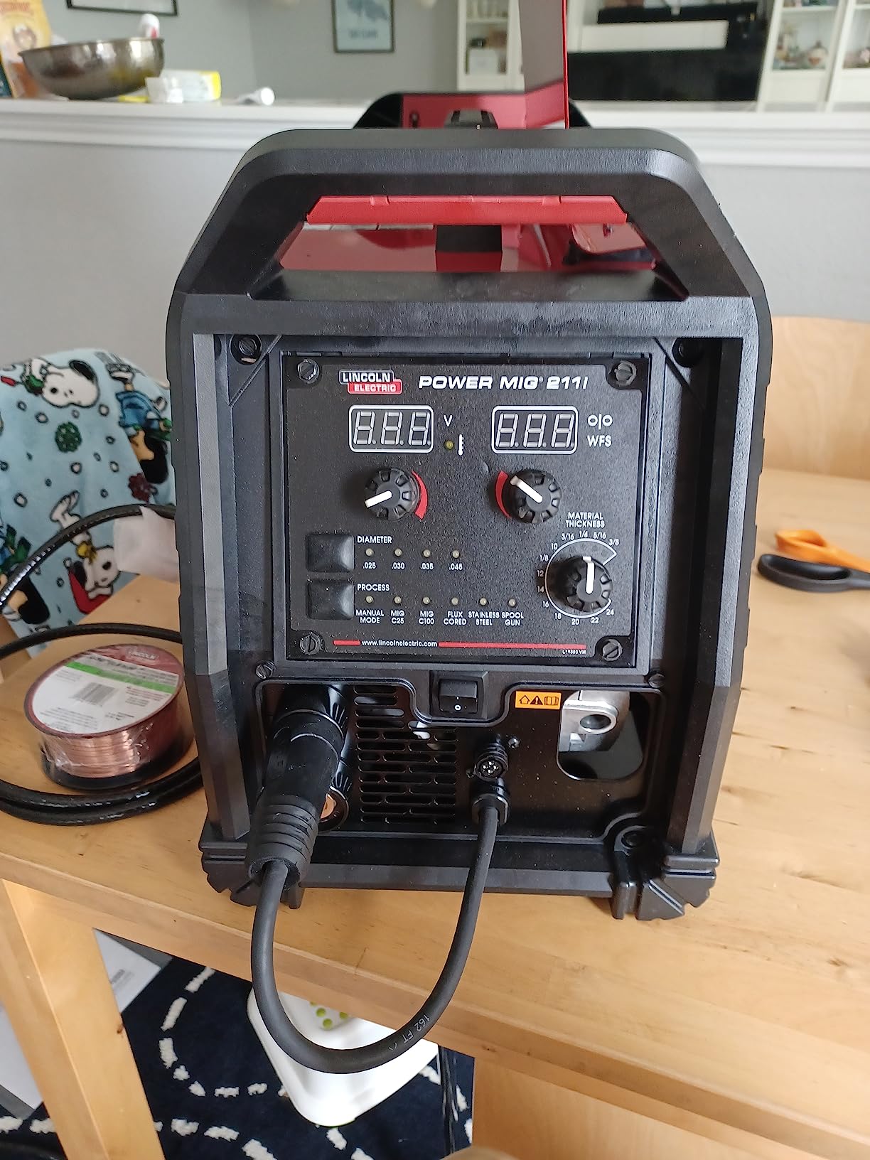 Lincoln Electric Power MIG 211i MIG Welder – Dual-Voltage 120/230 V, 20-211 A Output, Flux-Cored Ready, Portable 41 lb Machine, Model K6080-1 customer photo 2