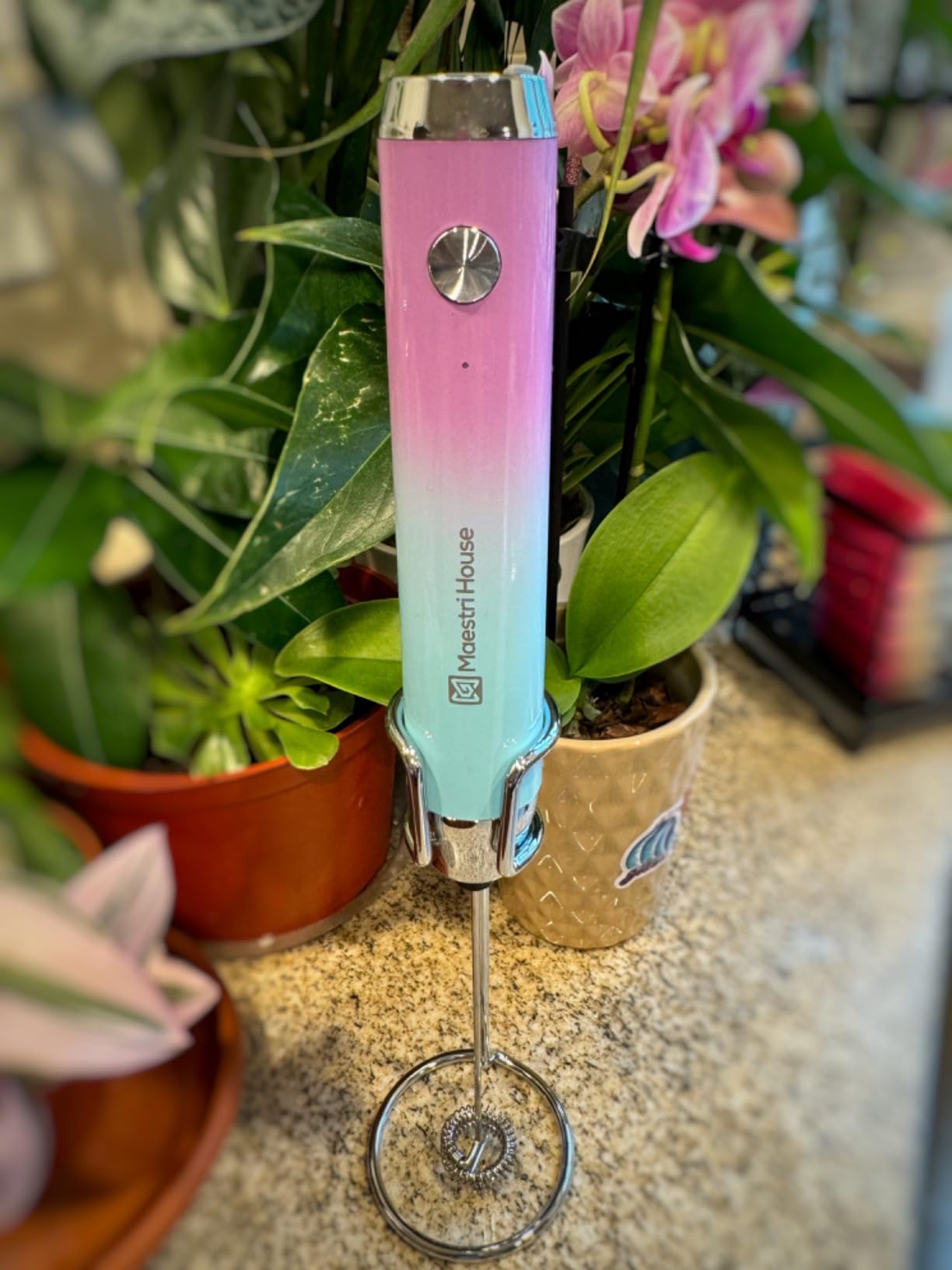 Maestri House LunaFro Rechargeable Milk Frother, Stand & 2 Detachable Whisks | 1200mAh Battery Frother for Lattes Cappuccino Matcha Powdered Supplements customer photo 1