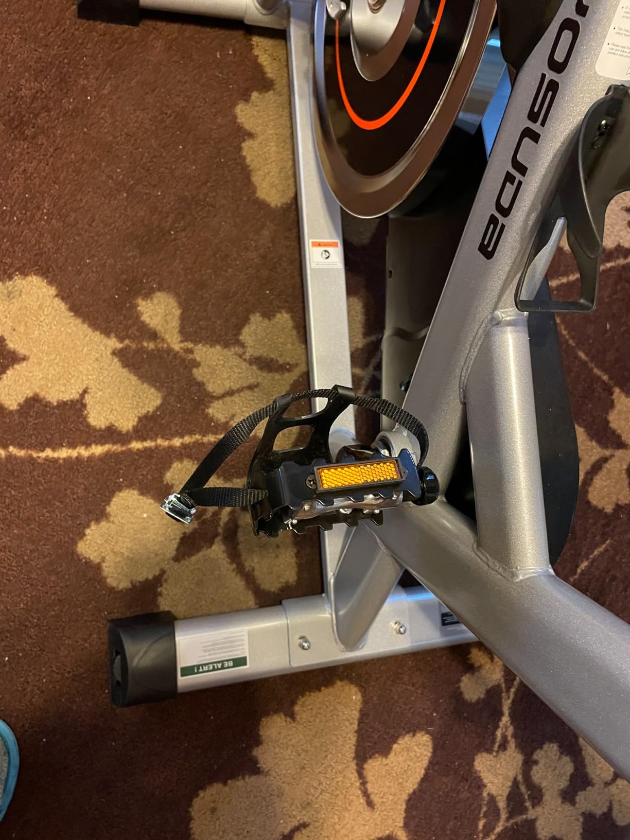 YOSUDA Exercise Bike, Magnetic Friction Stationary Bike with App Training customer photo 1