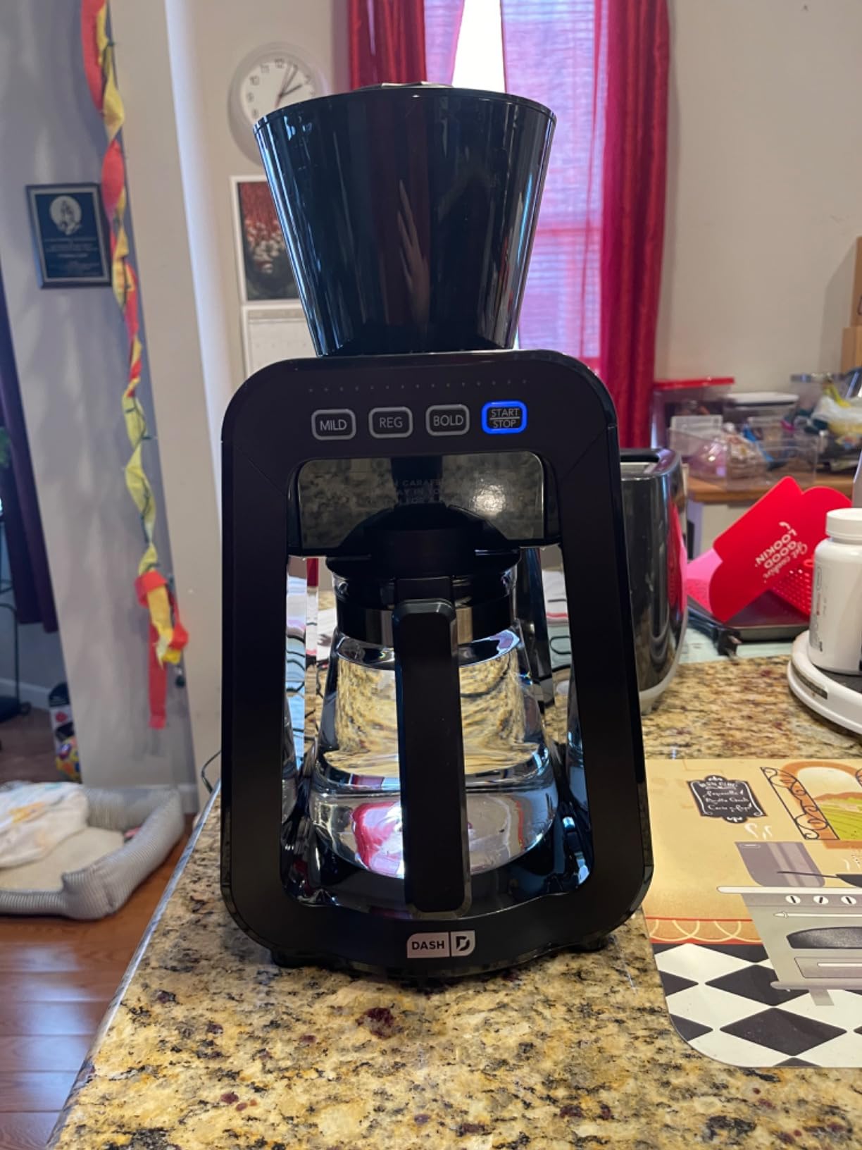 DASH Rapid Cold Brew Coffee Maker, Electric Cold Brew Machine for Smooth Iced Coffee in Minutes, 40 oz Glass Pitcher with Lid, One-Touch Operation, Auto Shut Off customer photo 2
