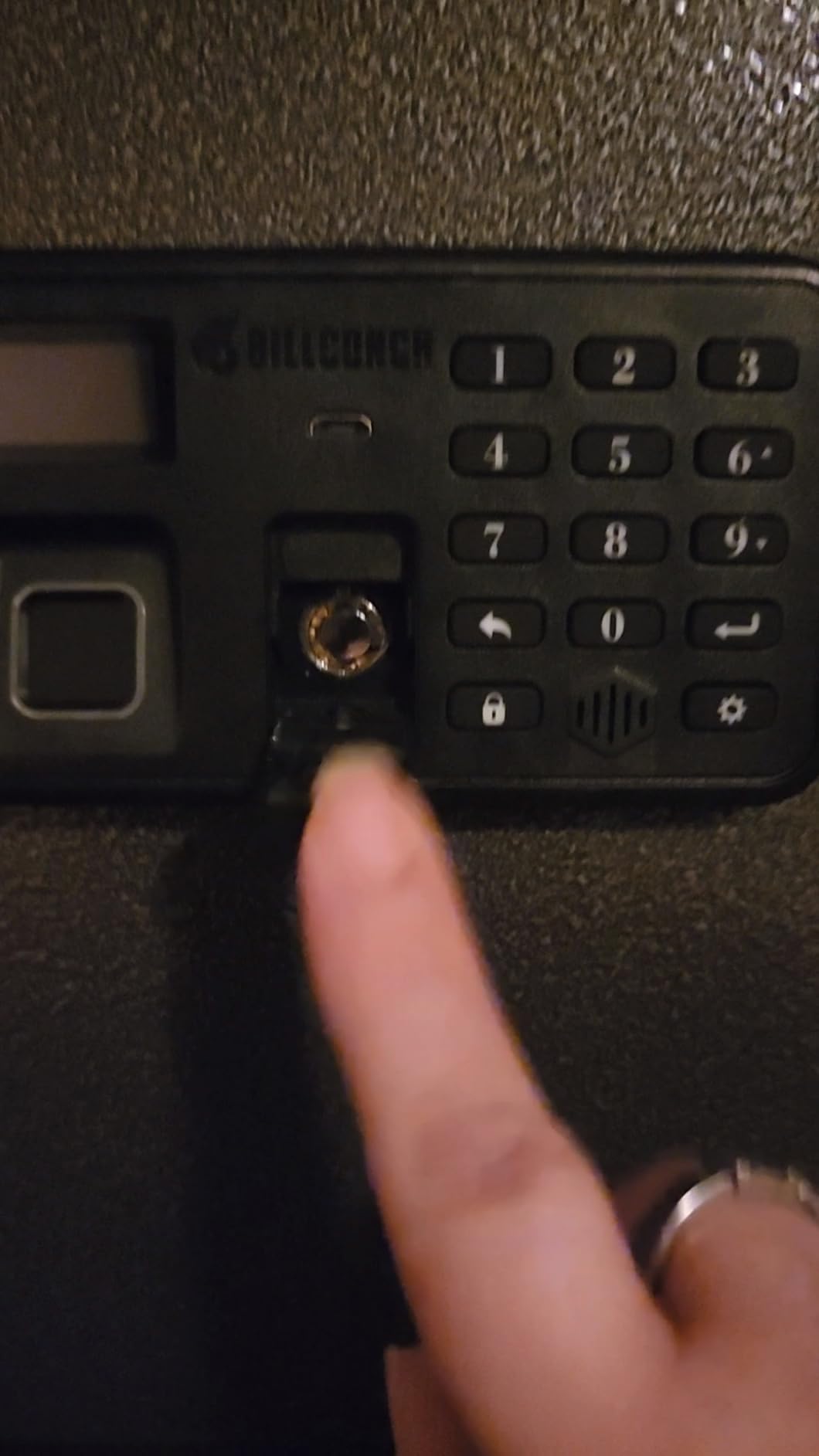 Billconch Smart Gun Safe for Multiple Pistols - Automatic Lock Safe Box customer photo 2