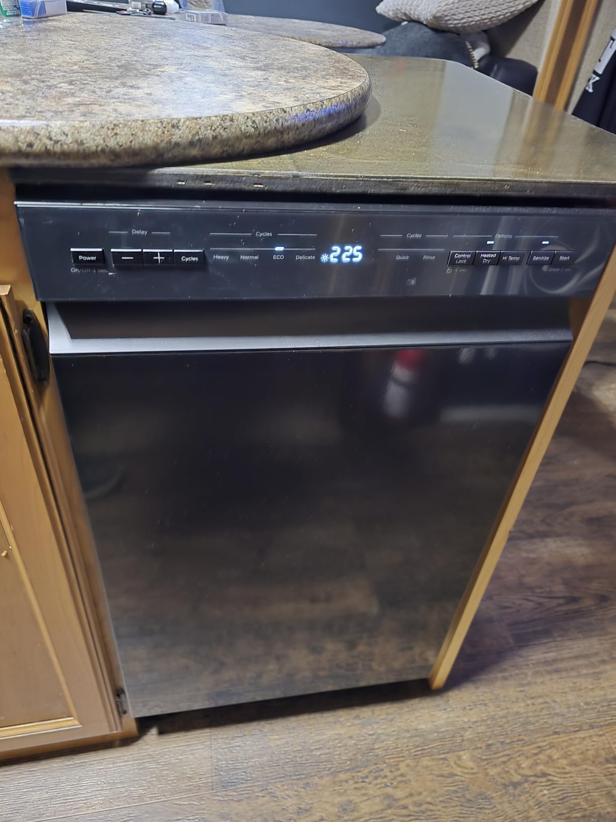 Midea 18 Inch Built-in Dishwasher, Slim Space-Saving Design with 8 Place Settings, 6 Washing Programs & Stainless Steel Tub, Energy Star Certified Dishwasher with Heated Dry & High Temp Wash, Silver customer photo 2