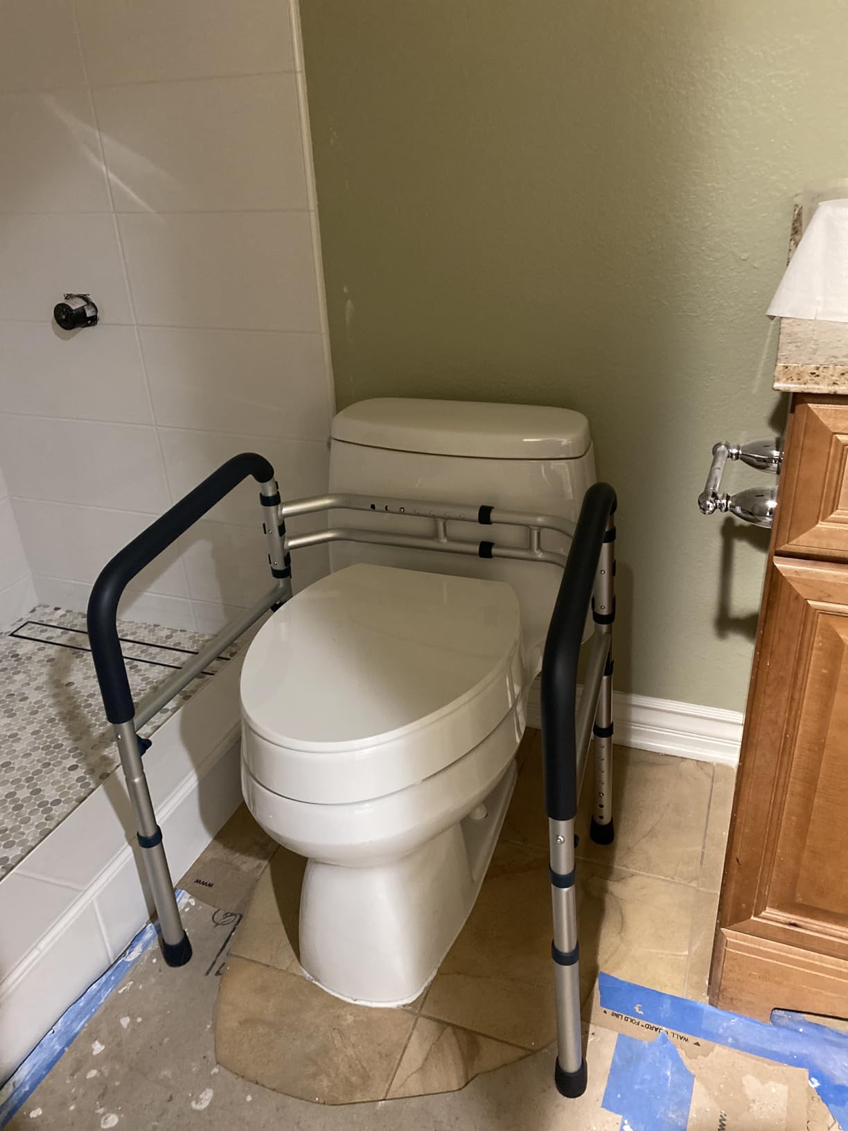 PELEGON Toilet Safety Rails (350 lb) - Adjustable Toilet Safety Frame & Rails, Toilet Safety Rail for Elderly Adults, Toilet Handles for Seniors, Toilet Bars for Elderly & Handicap customer photo 1