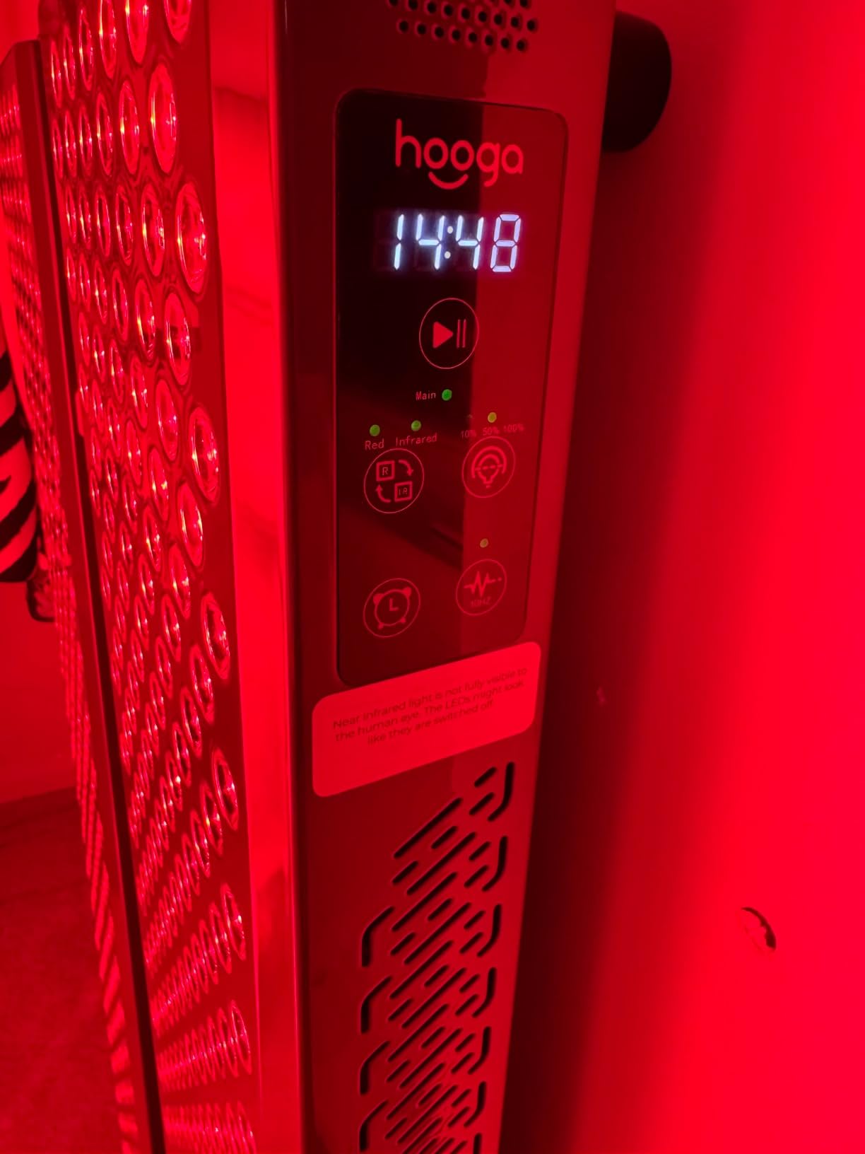 Hooga Red Light Therapy Panel Device - 630nm 660nm 810nm 850nm Red & Near Infrared Light Therapy, LED Light Therapy Lamp, 72 Quad Chip LEDs, Adjustable Brightness, Pulse Mode - ULTRA360 customer photo 2