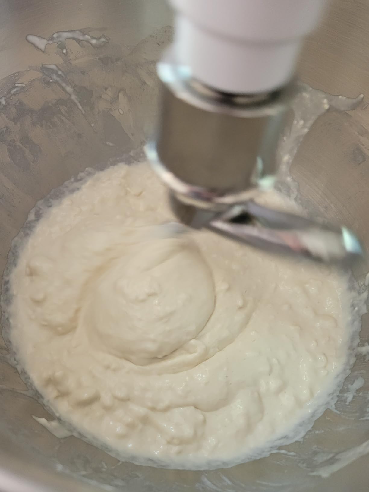 GE Profile Smart Stand Mixer with 7qt Bowl, Built-in Scale, Auto Sense | 540W Brushless DC Motor, Voice Control Alexa/Google, Reverse Mode, Lift & Lock Arm, Timer, Dough Hook, Beater, Whip customer photo 1