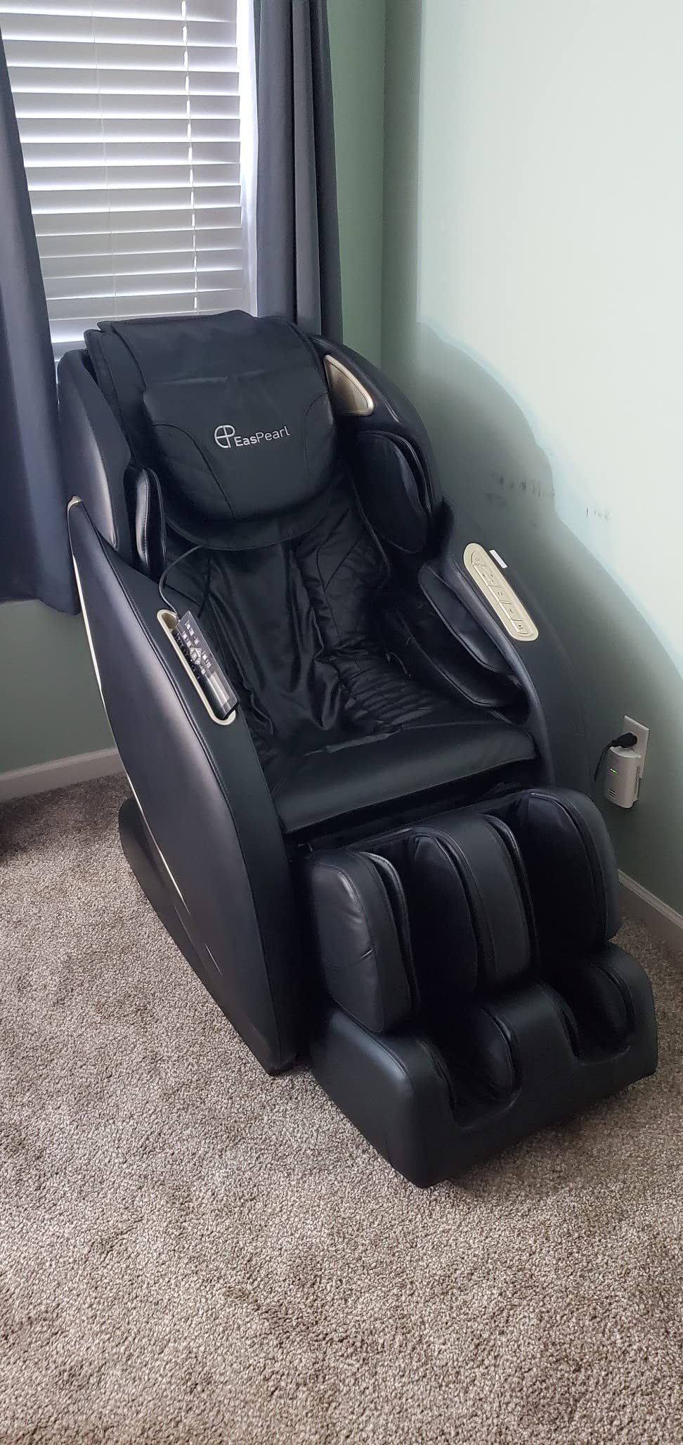 EASPEARL Massage Chair Full Body with 24 Auto Modes & Manual Custom Modes customer photo 2
