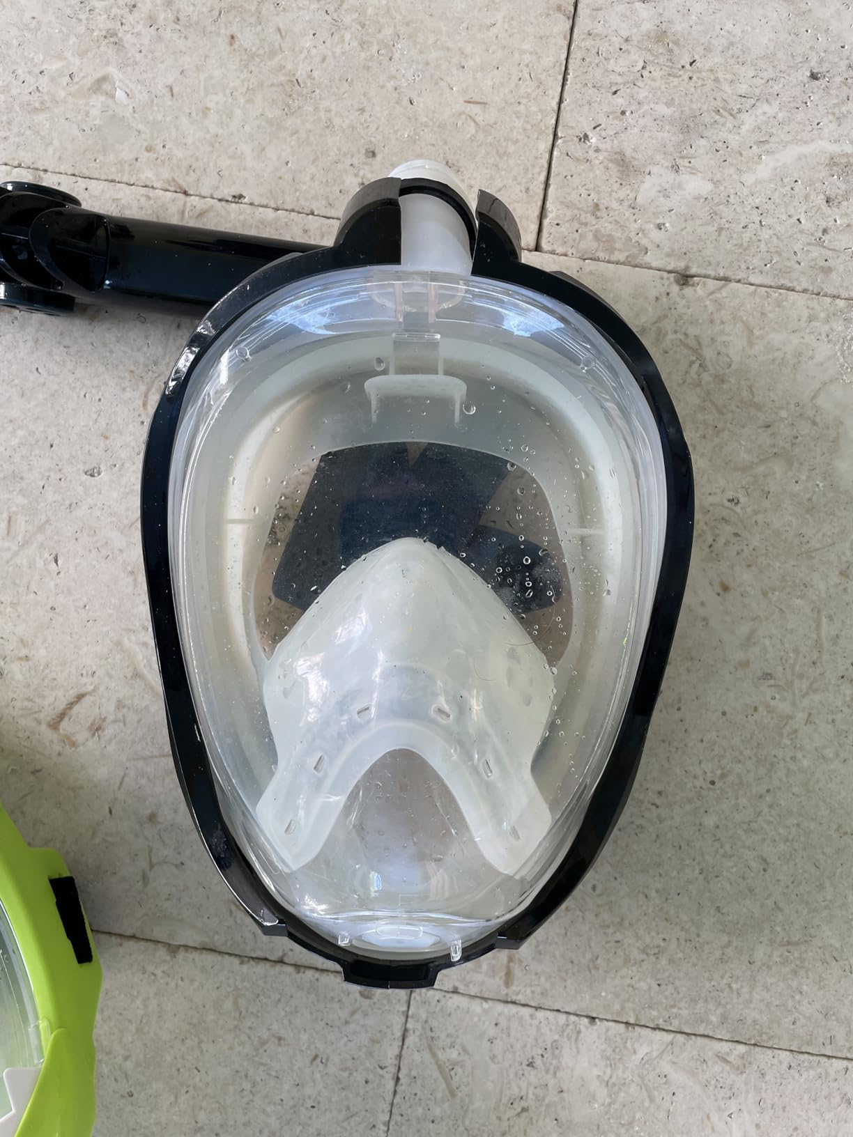 WSTOO Full Face Snorkel Mask, Dry Top Snorkeling Gear for Adults, 180° Panoramic Foldable Design with Camera Mount, Safe Mouth/Nose Breathing, Anti-Fog & Anti-Leak customer photo 1