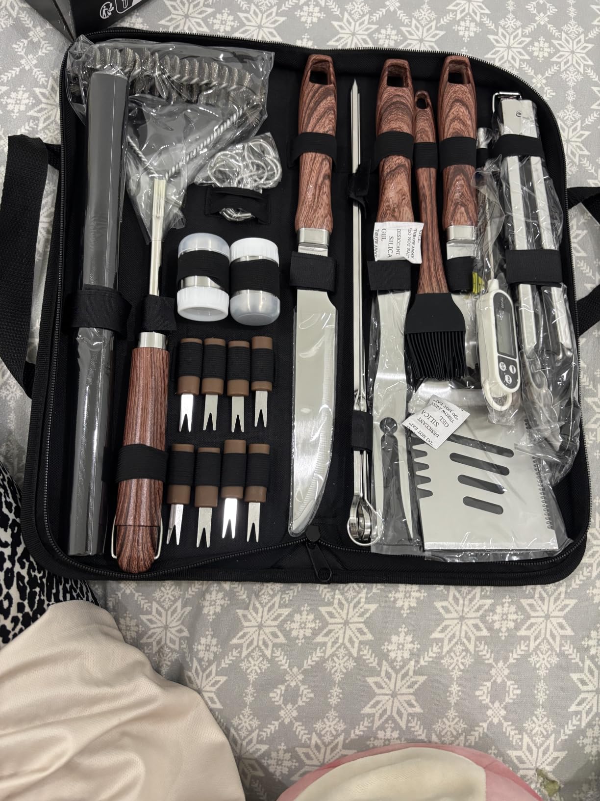 RINPIR 31pcs BBQ Grill Accessories Gifts for Men Dad, Heavy Duty Grilling Tools Gift Set for Father‘s Day, Stainless Steel BBQ Utensils Kit with Mats, Grill Brush in Carrying Bag Brown customer photo 2