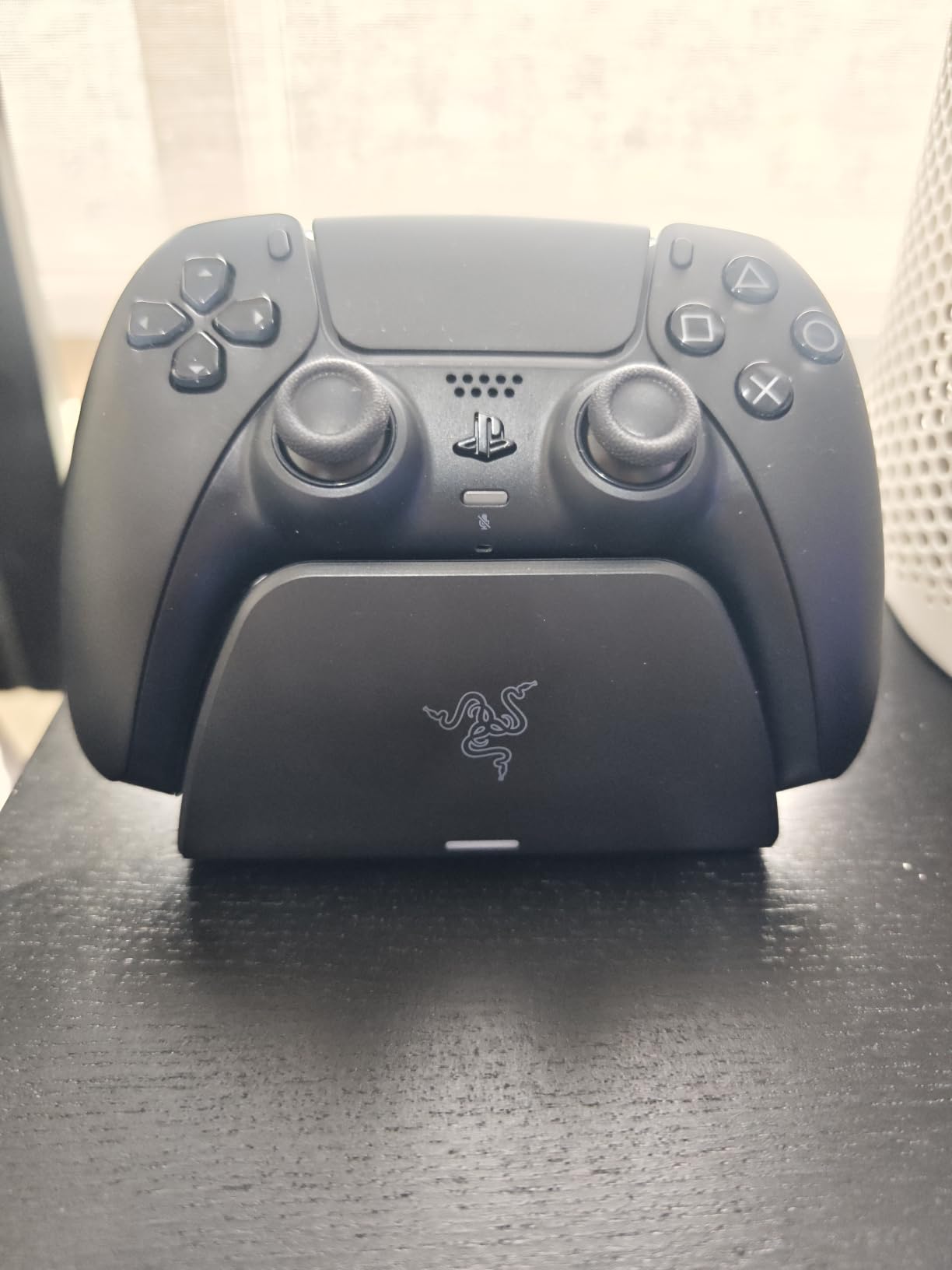 Razer Quick Charging Stand for PlayStation 5: Quick Charge - Curved Cradle Design - Matches PS5 DualSense Wireless Controller - One-Handed Navigation - USB Powered - White (Controller Sold Separately) customer photo 1