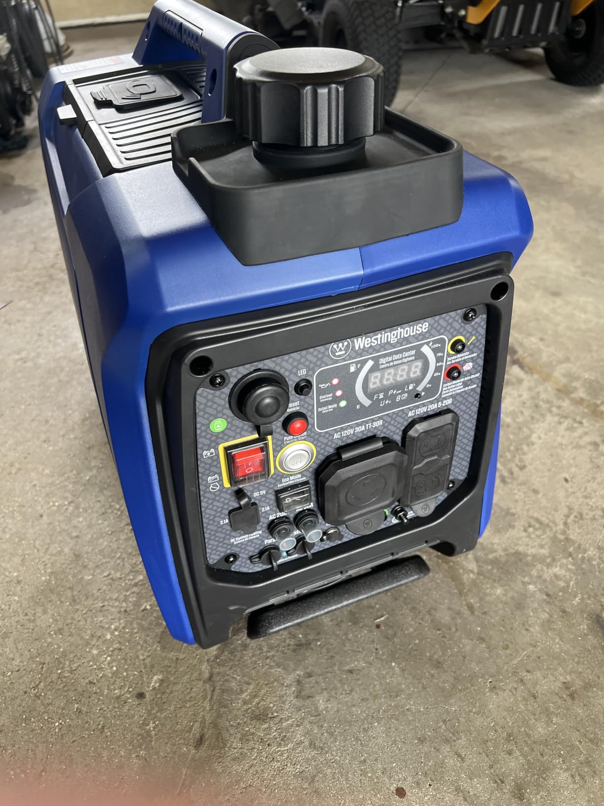Westinghouse 4000 Peak Watt Super Quiet Dual Fuel Portable Inverter Generator, Wheel & Handle Kit, Gas & Propane Powered, RV Ready, CO Sensor, Parallel Capable customer photo 2